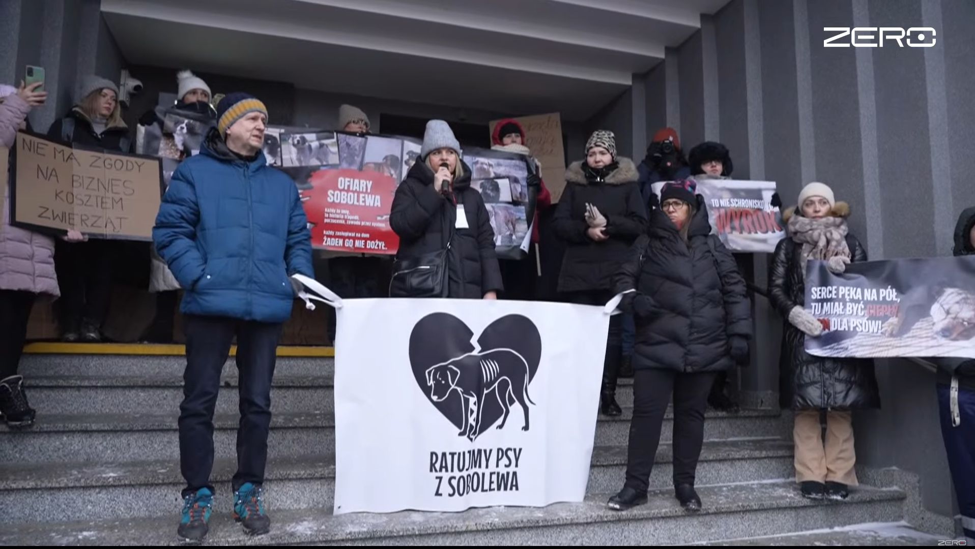 Protest w Sobolewie. (fot. Kanał Zero/YT)