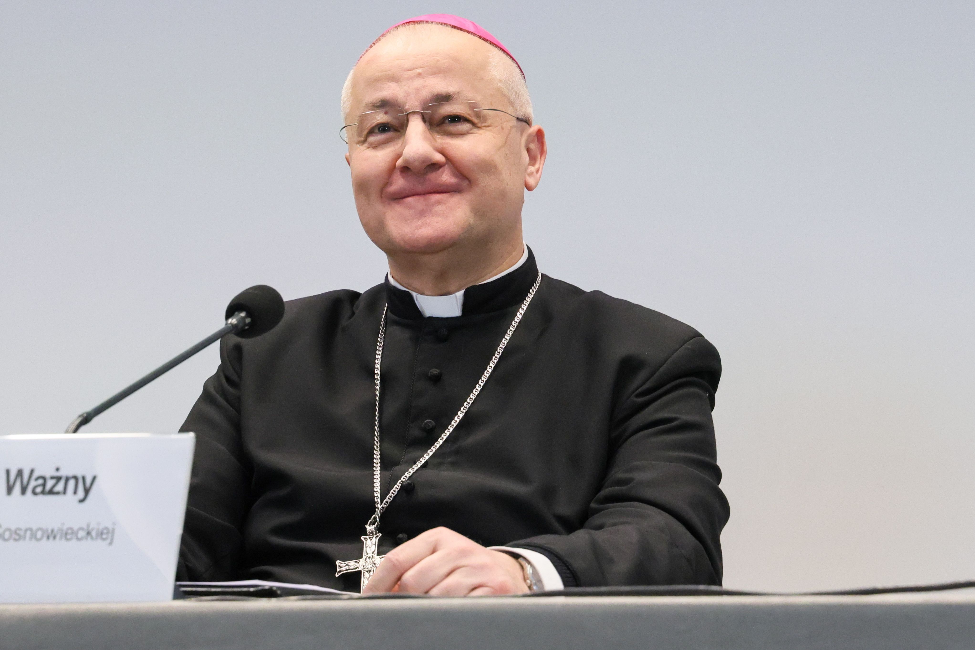 Biskup Artur Ważny