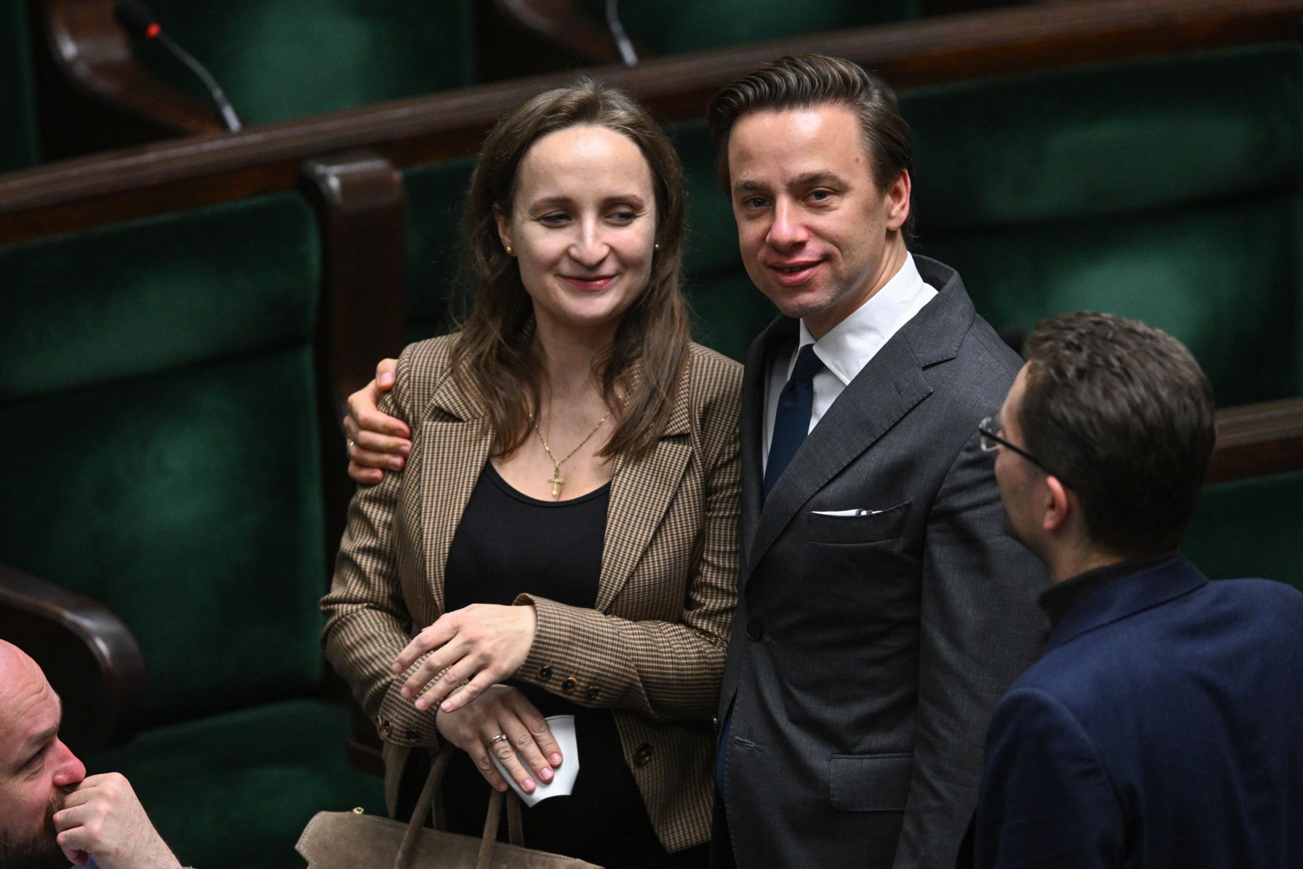 Krzysztof i Karina Bosak w Sejmie. Fot. PAP/Radek Pietruszka