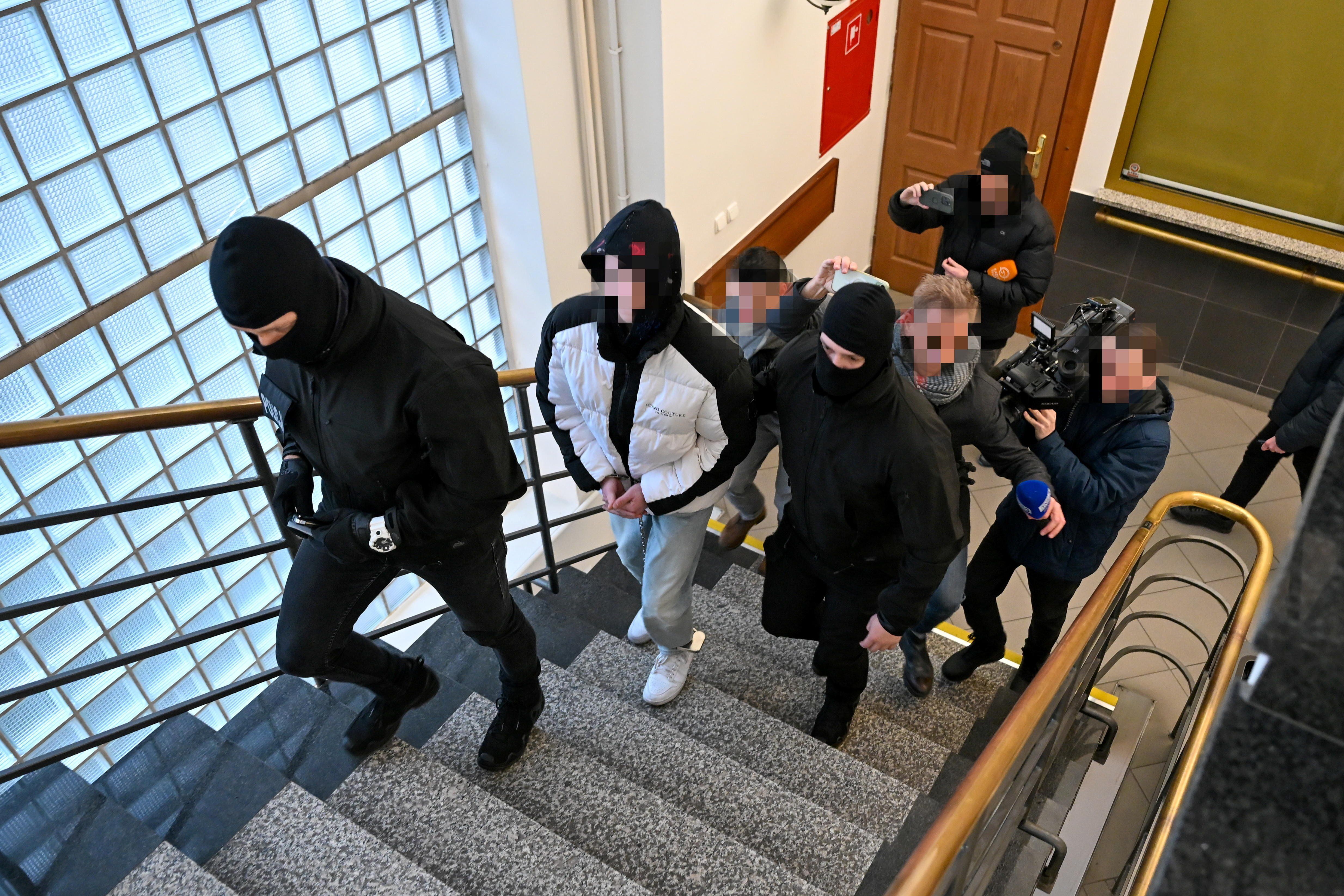 4 grudnia 2025 r. Oskarżony Alan G. doprowadzany do Sądu Rejonowego w Słupsku.