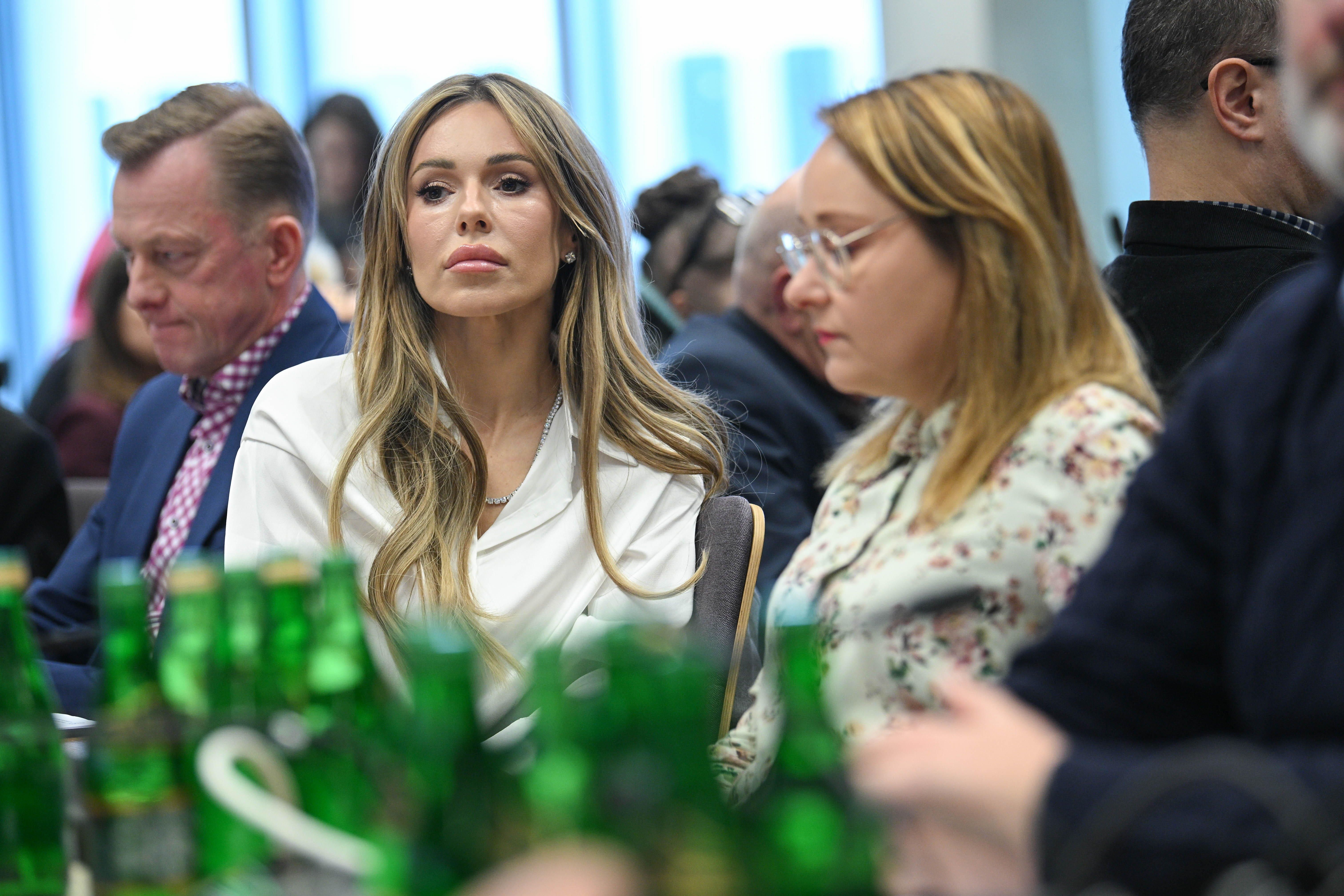 Dorota Rabczewska Doda, Małgorzata Tracz