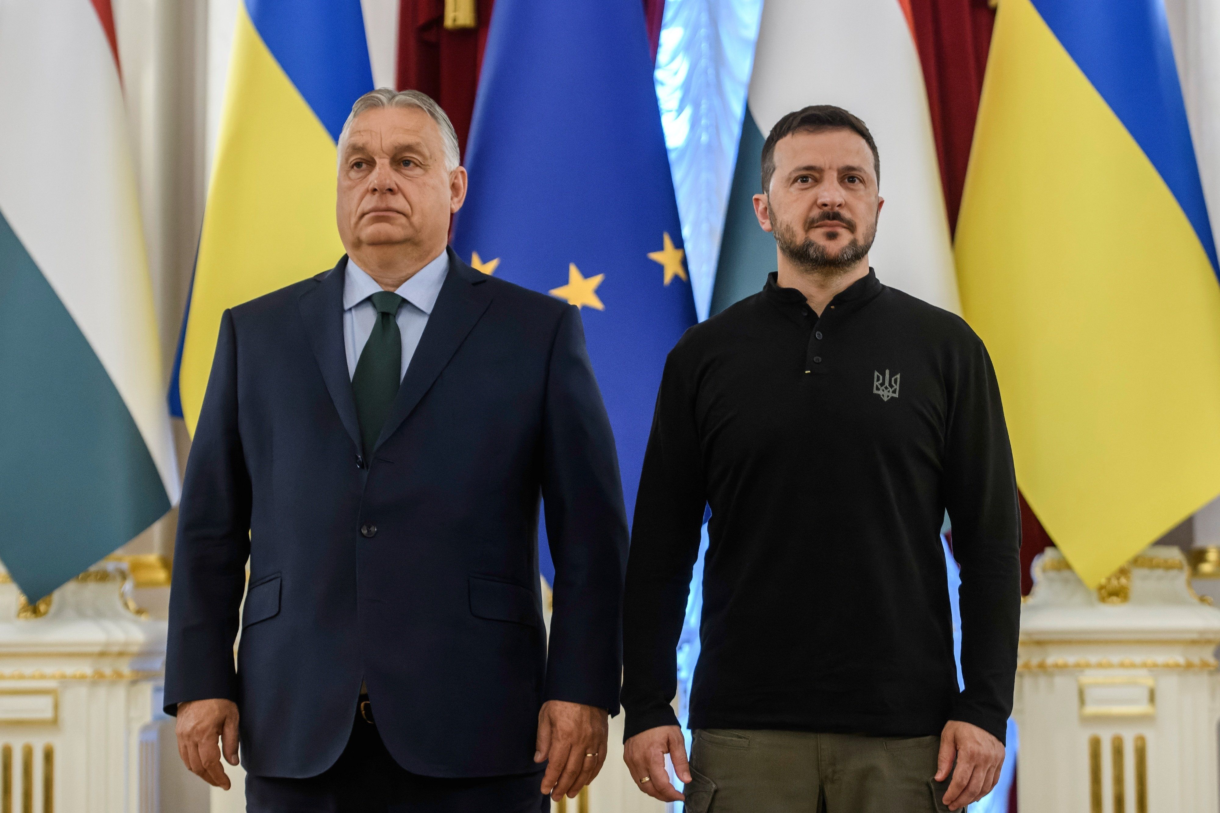 Viktor Orbán i Wołodymyr Zełenski.