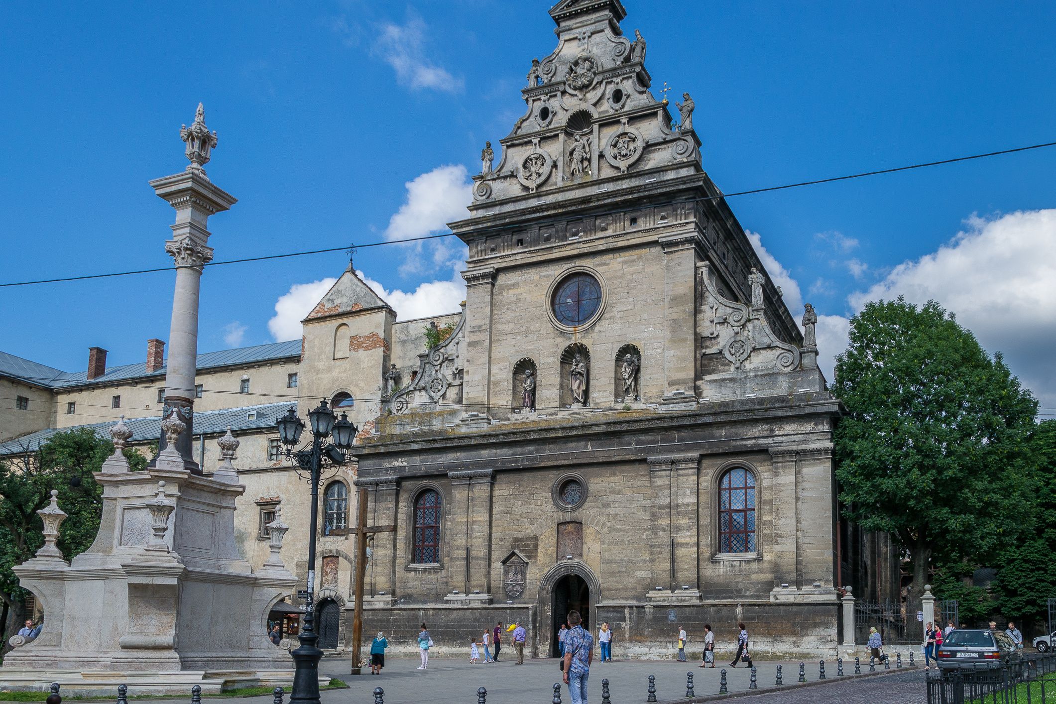 Kościół św. Andrzeja i klasztor Bernardynów we Lwowie.