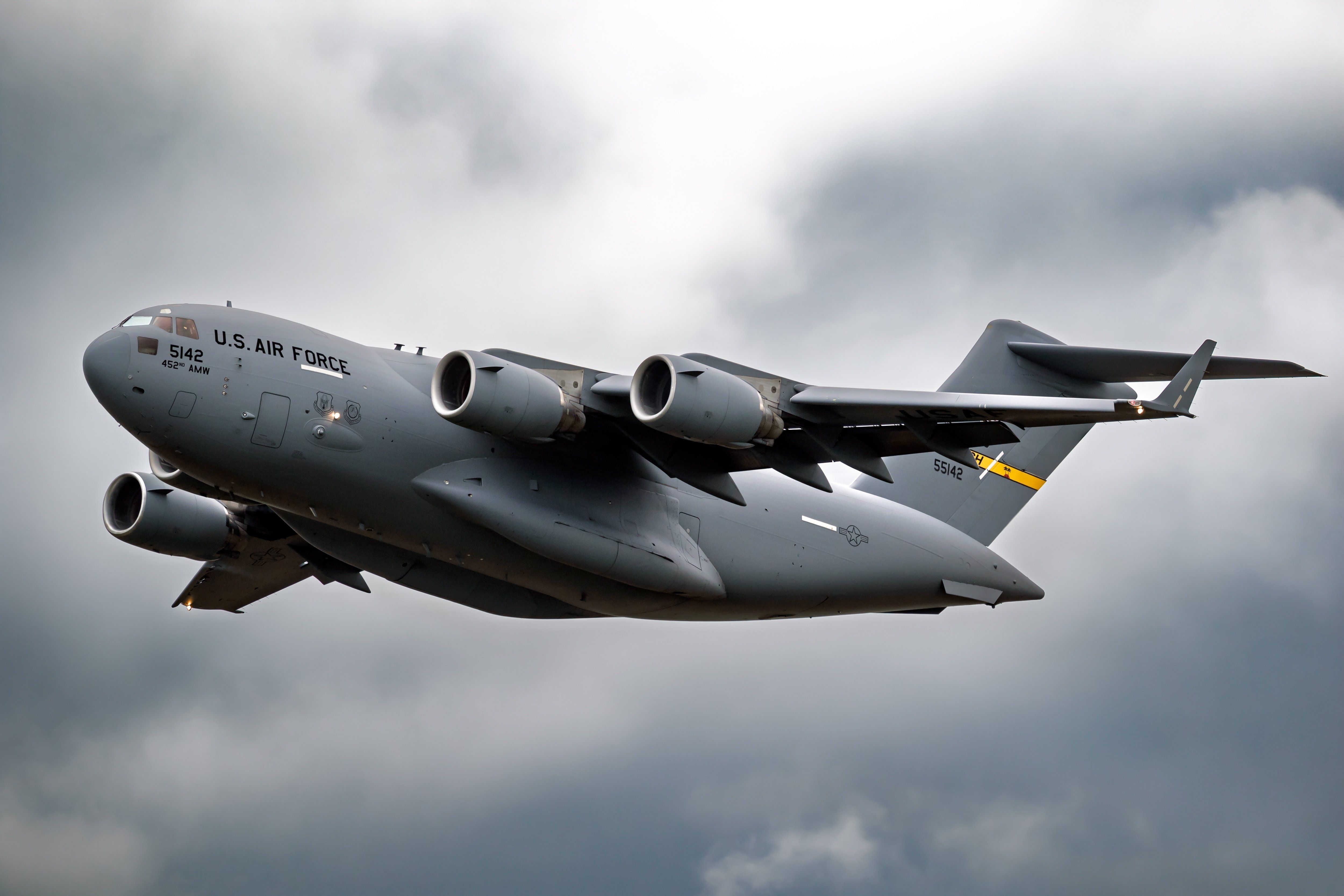 Us,Air,Force,Boeing,C-17a,Globemaster,Iii,Transport,Airplane,Taking