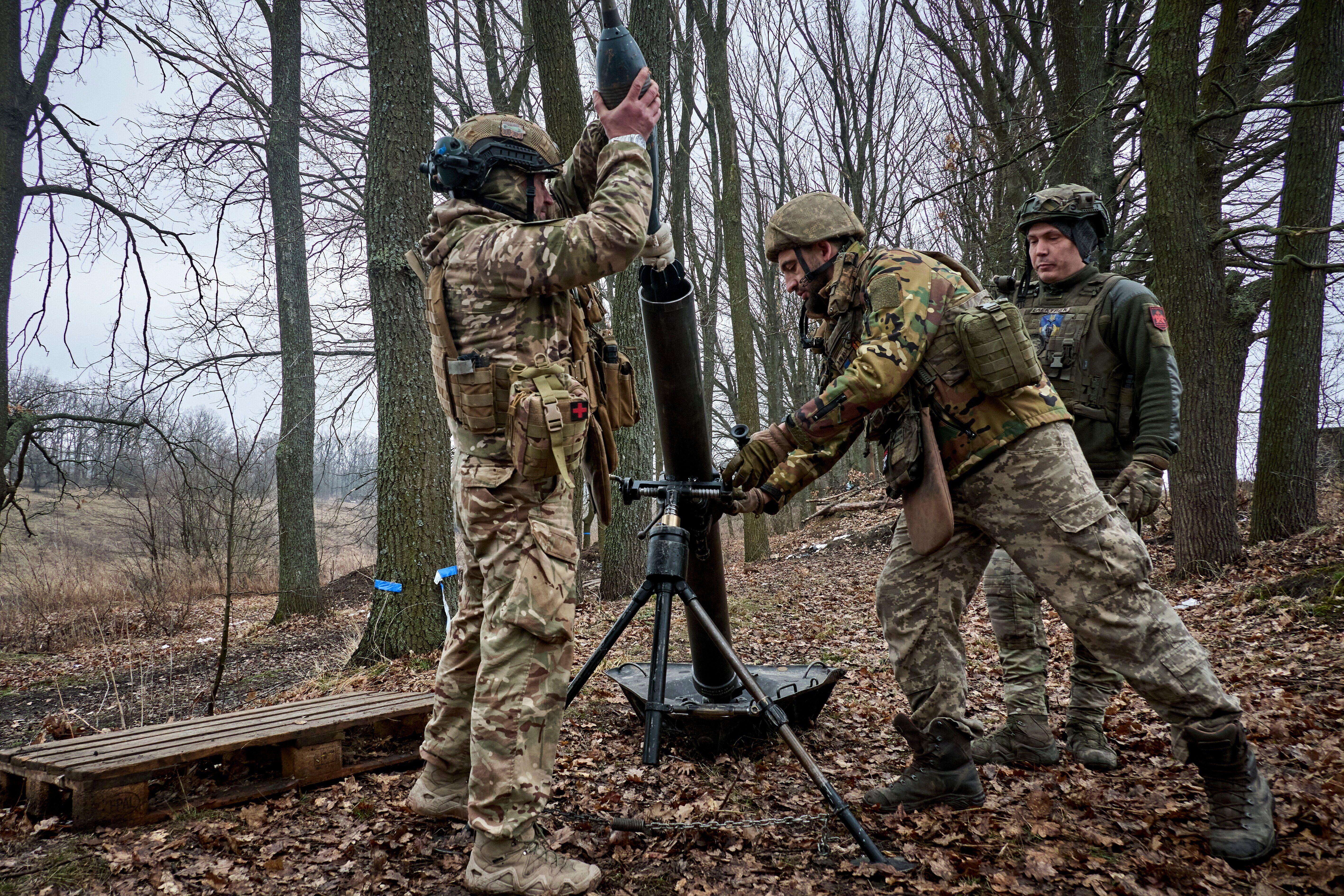 Ukrainian brigade conducts specialized mortar safety drills in Kharkiv region