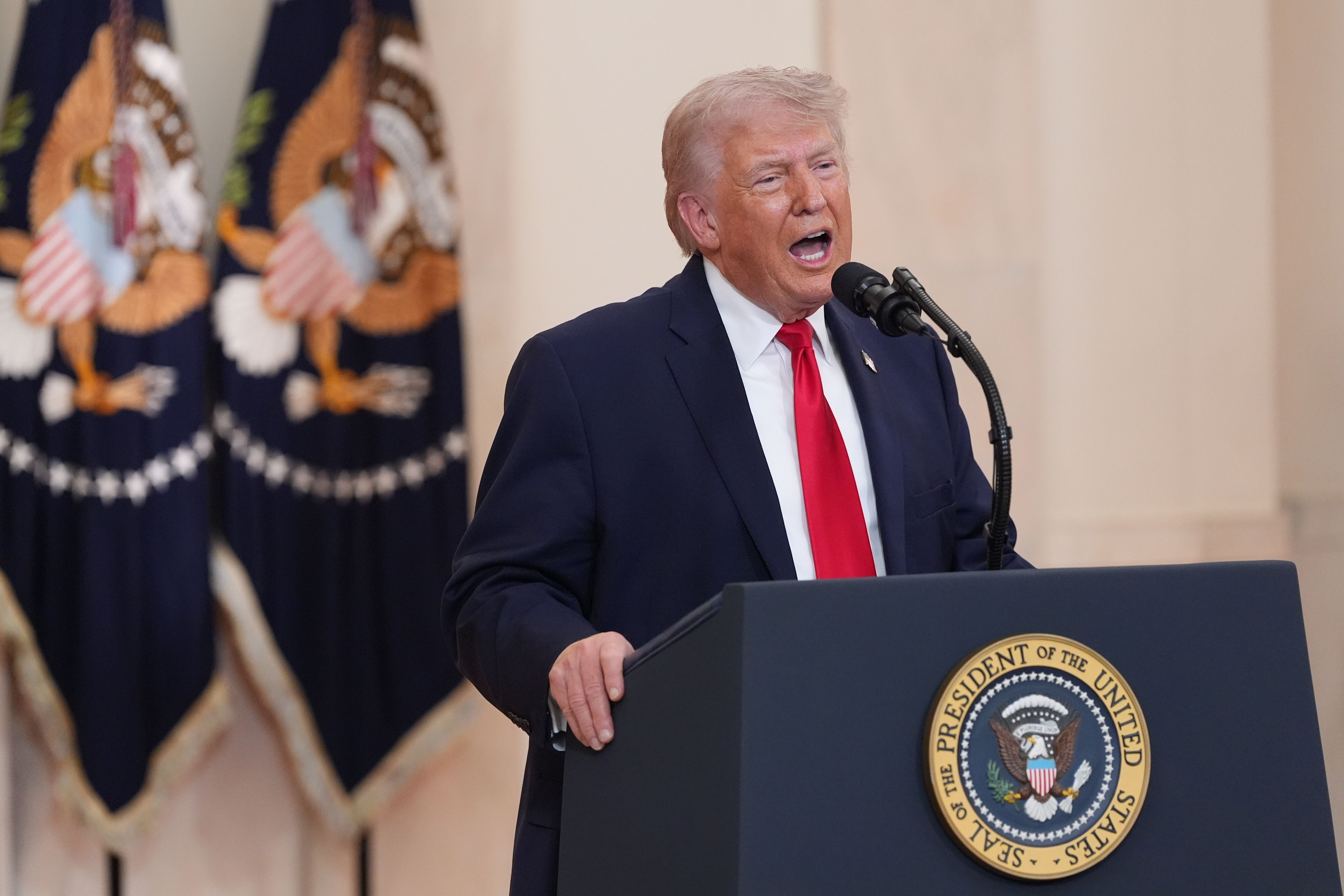 Donald Trump po raz kolejny zagroził Iranowi.