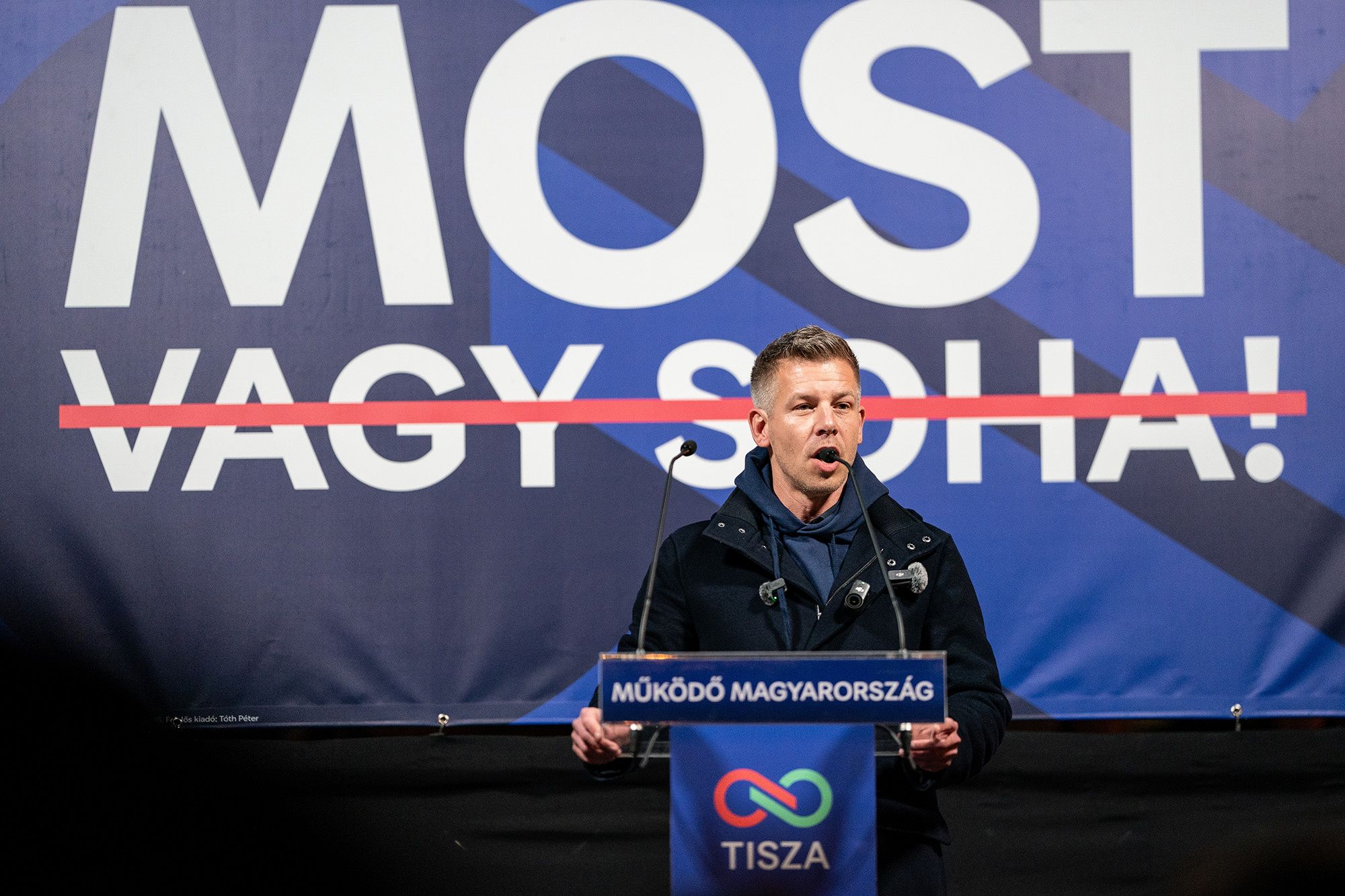 Peter Magyar nie wierzy w sabotaż na granicy z Serbią.