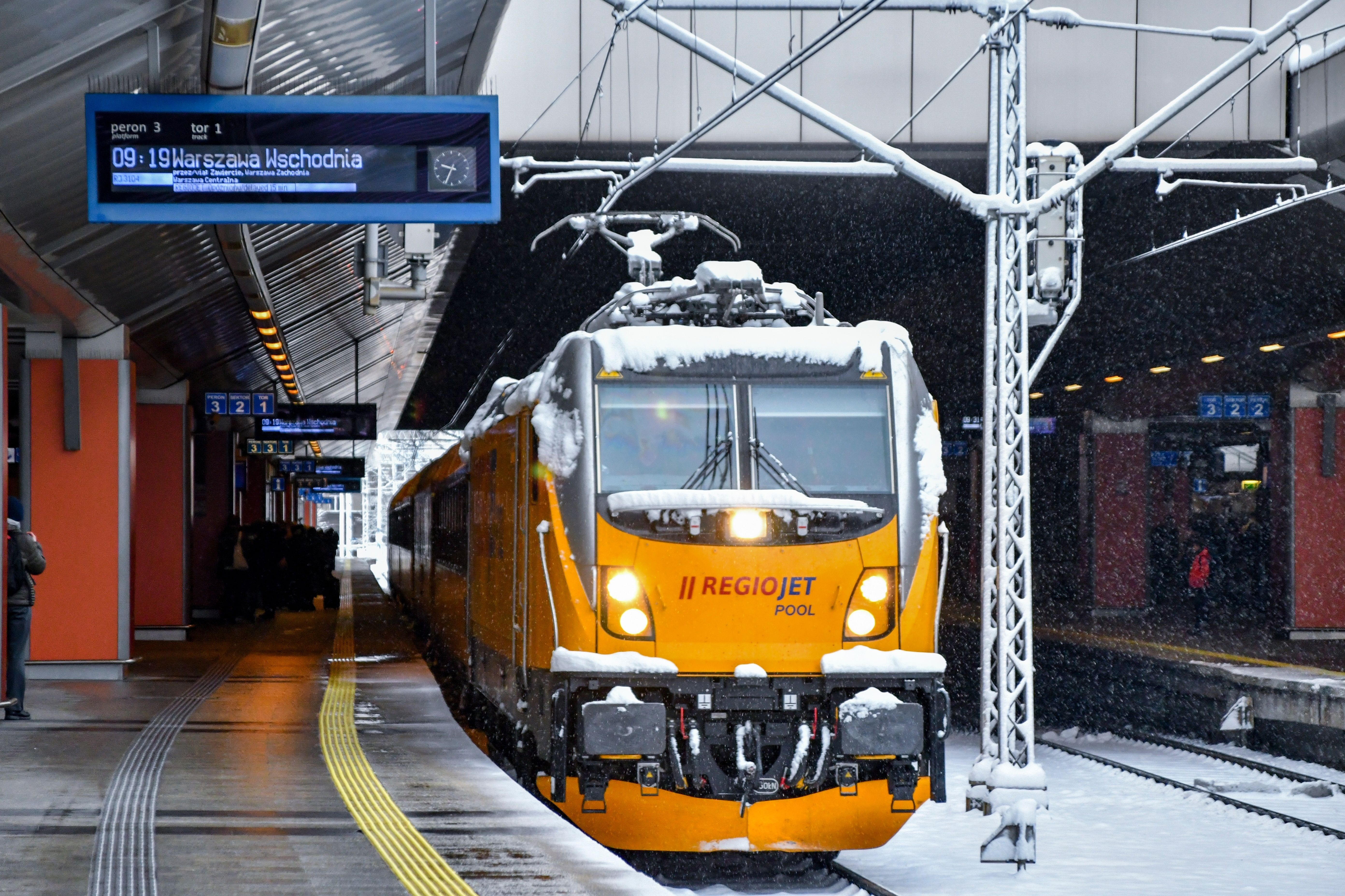 Krakow,,Poland,-,Nov,23,,2025:,Czech,Regiojet,Train,At