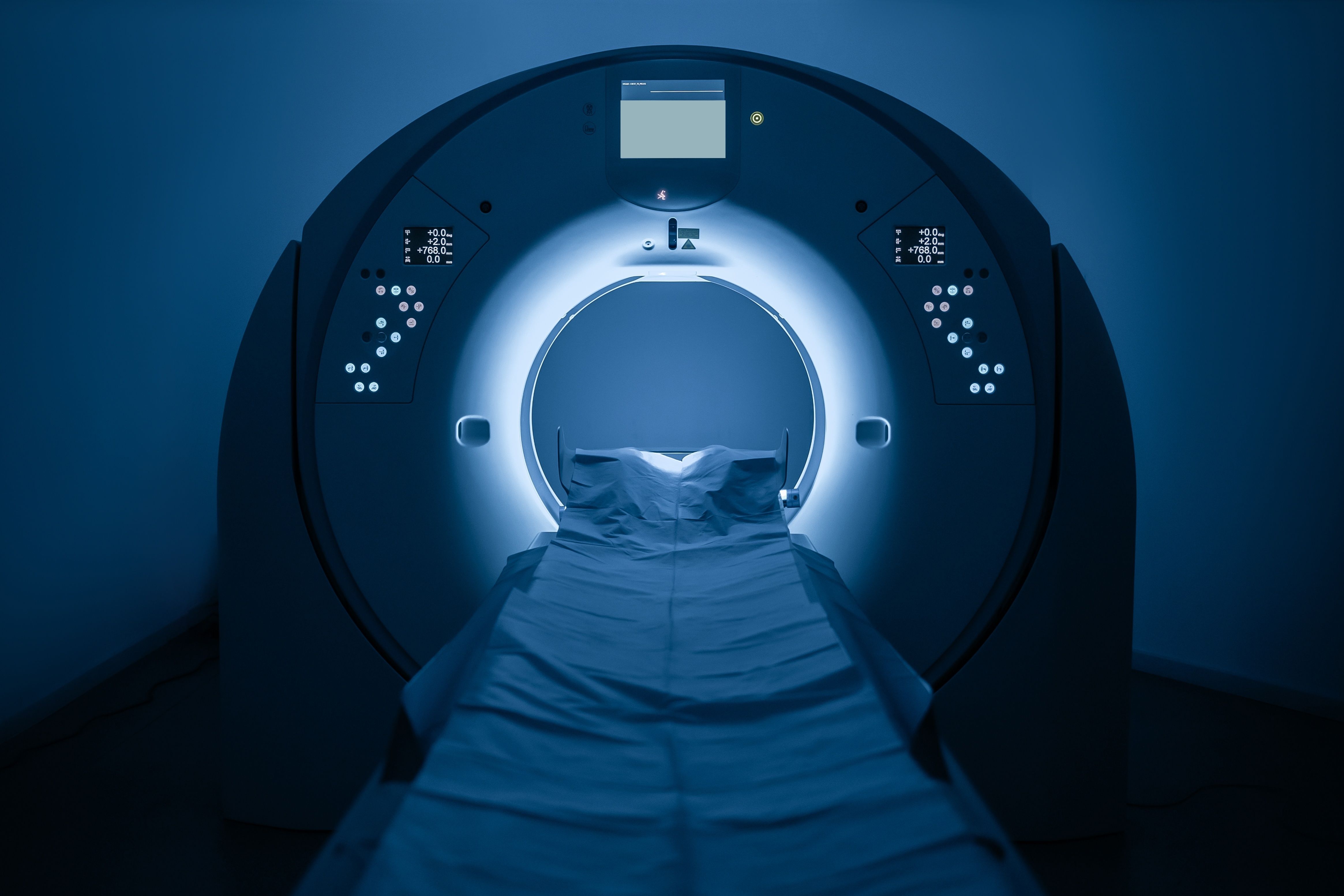 Modern,Hospital,And,Communication,Network,Concept.,Medical,Technology.,Magnetic,Resonance