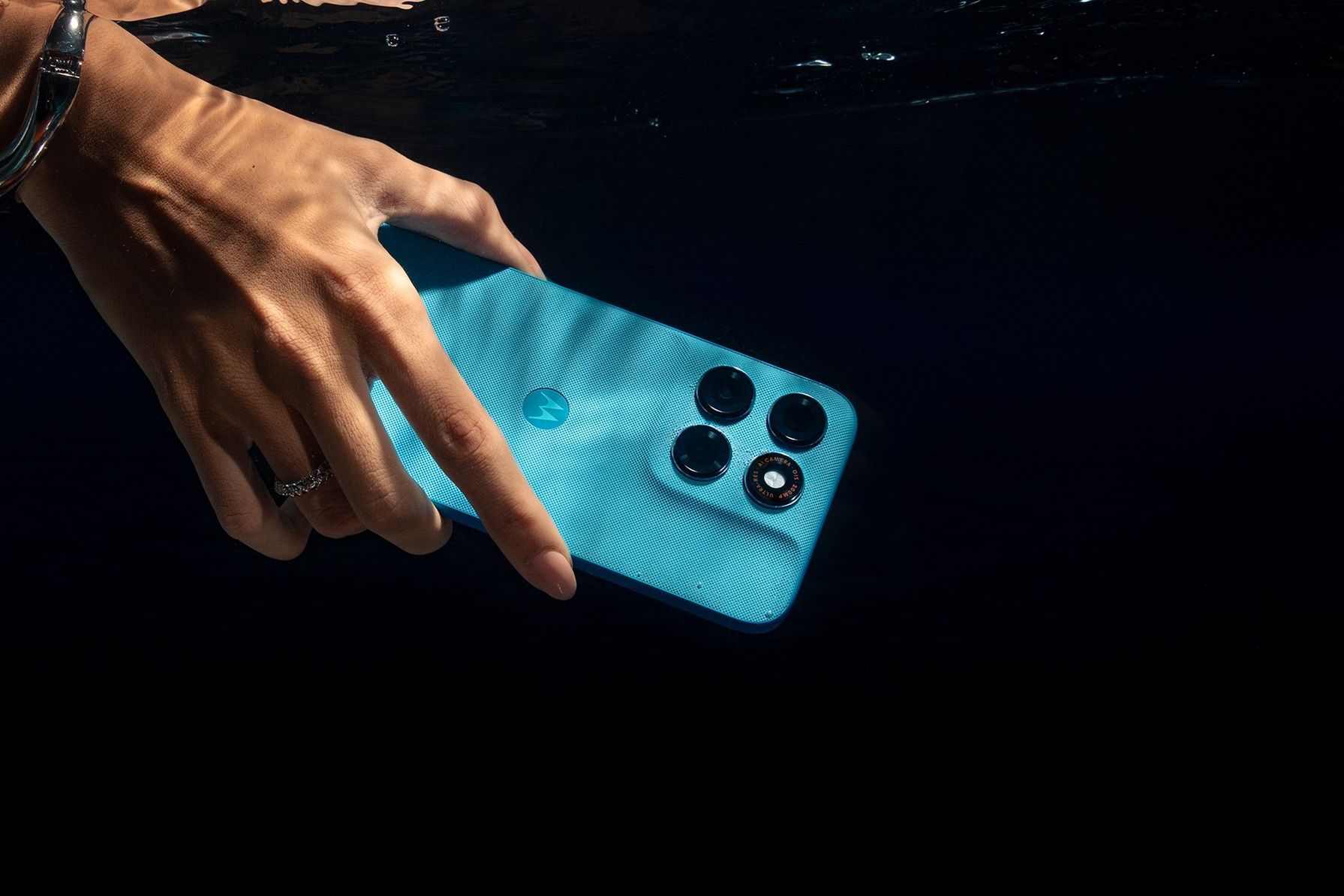 motorola-moto-g87-3