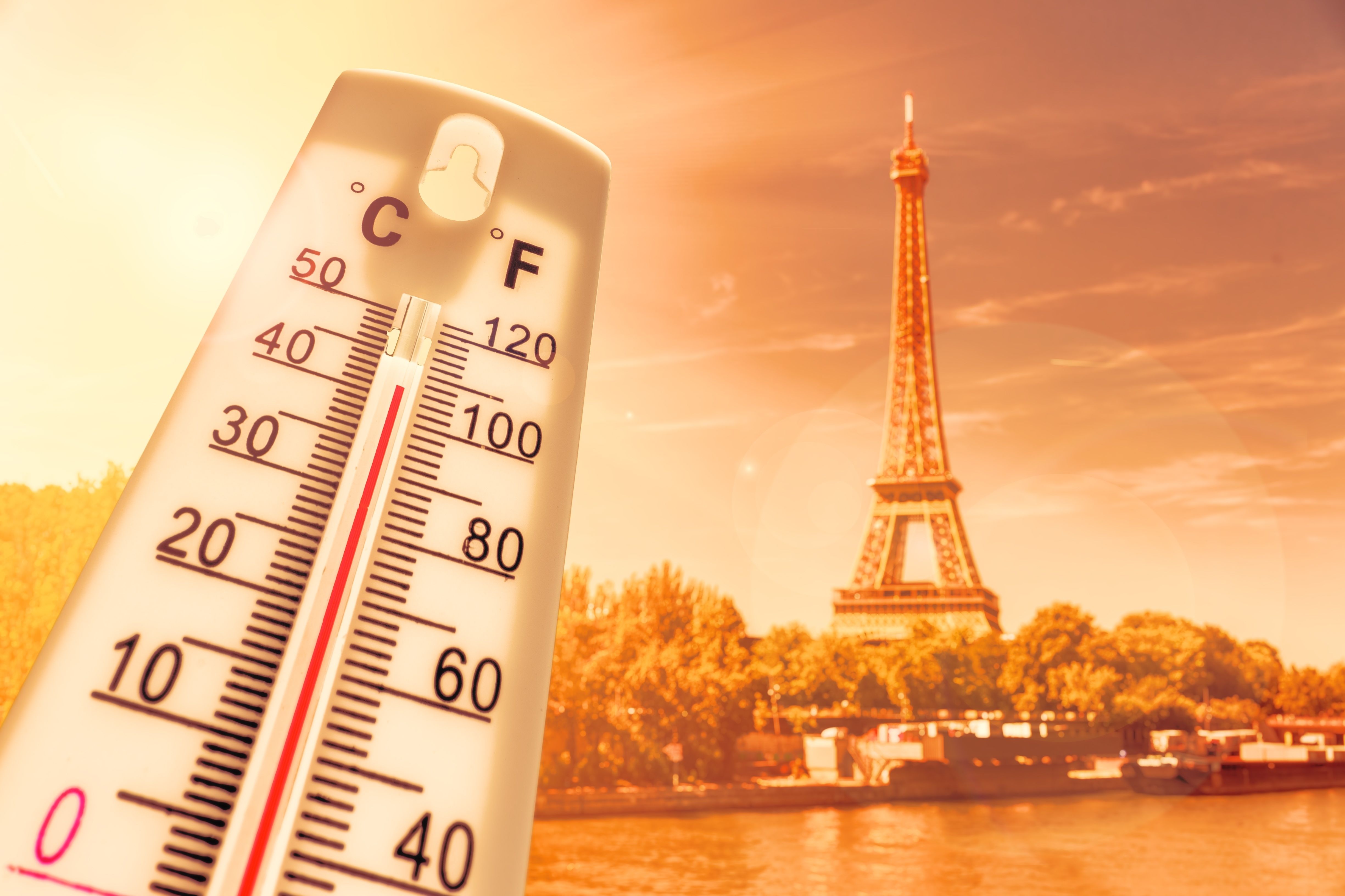 Europejski kraj zalały upały. Temperatura wysoko ponad normę
