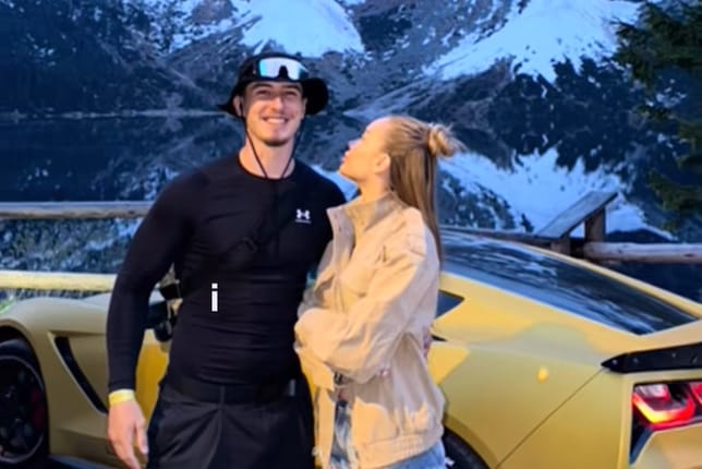 Influencer wjechał autem nad Morskie Oko.
