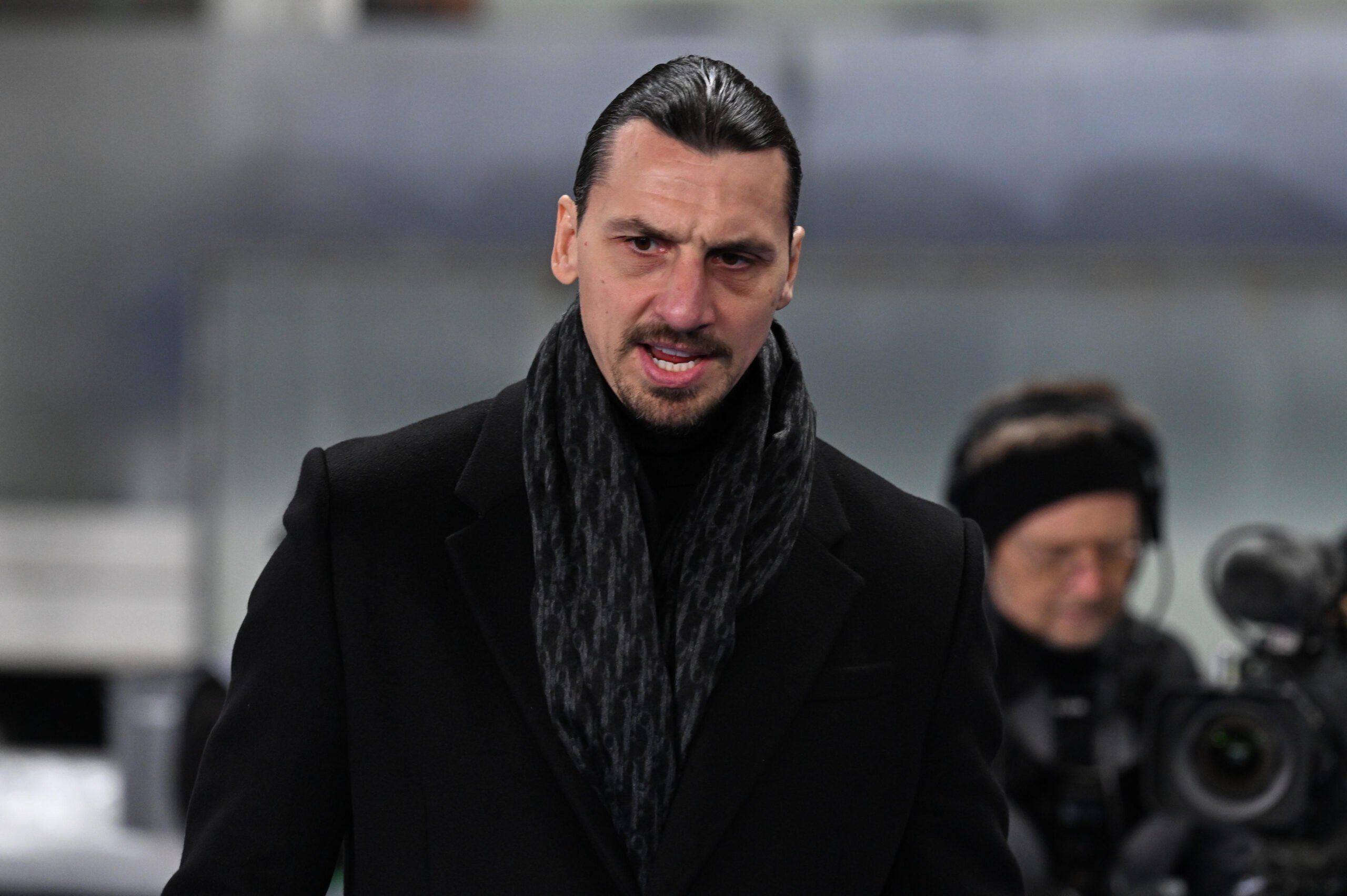 Ibrahimović i Allegri oszaleli. Rzucili się na siebie z pięściami