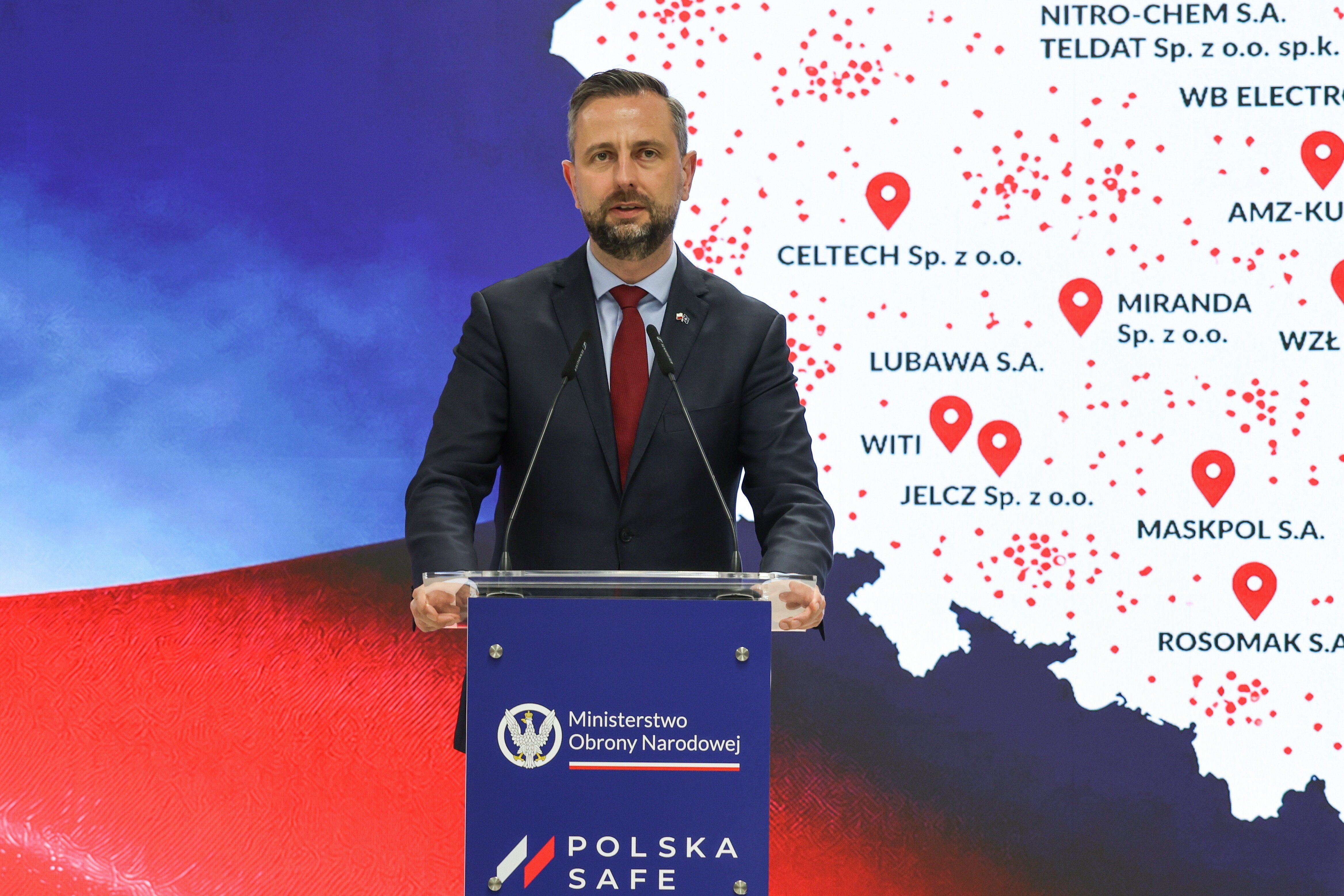 Szef MON podsumowuje SAFE. „Zbrodnią byłoby niewykorzystanie tych pieniędzy”