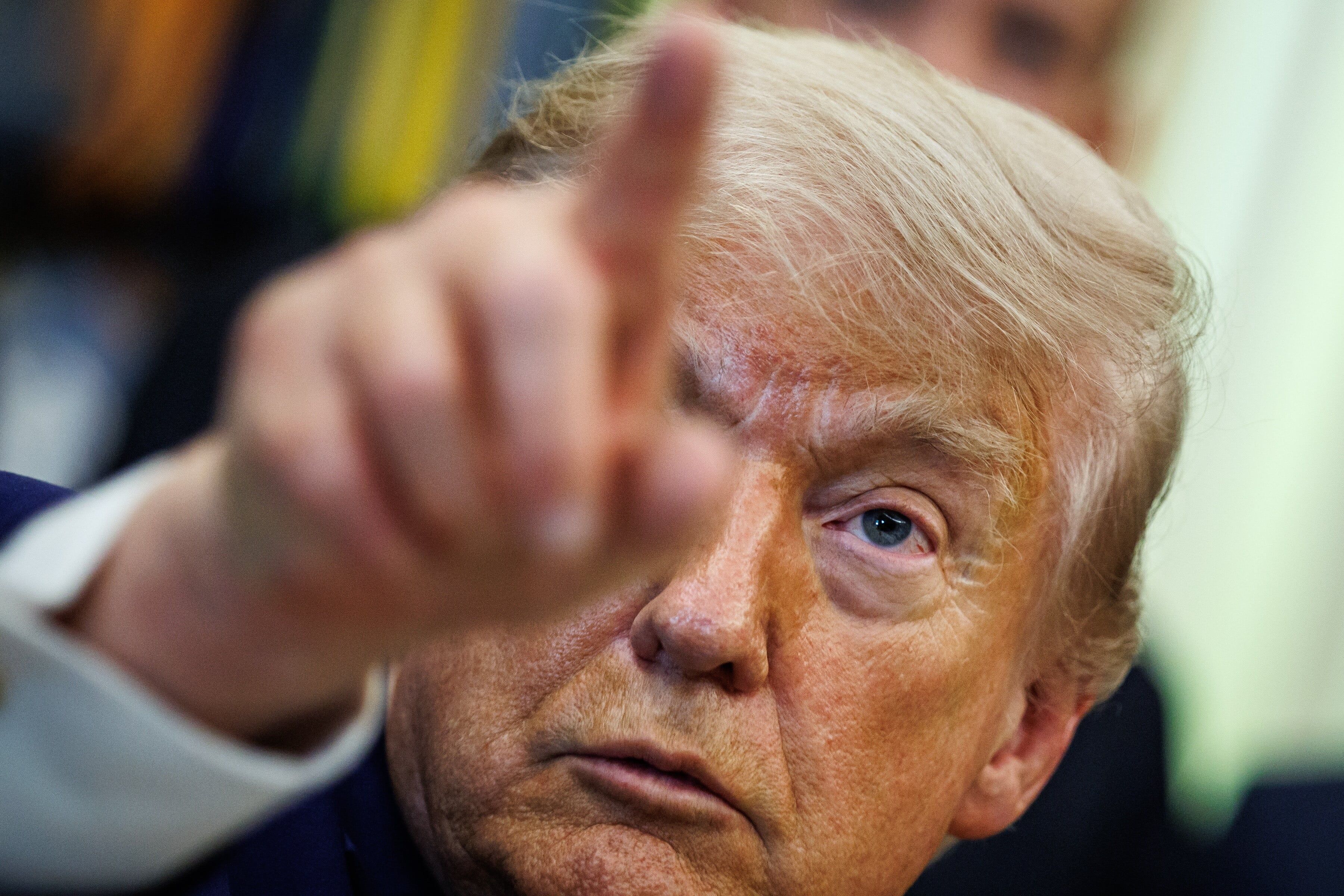 Trump domaga się dalszych gwarancji od Teheranu. Mówi o szansach powodzenia negocjacji.