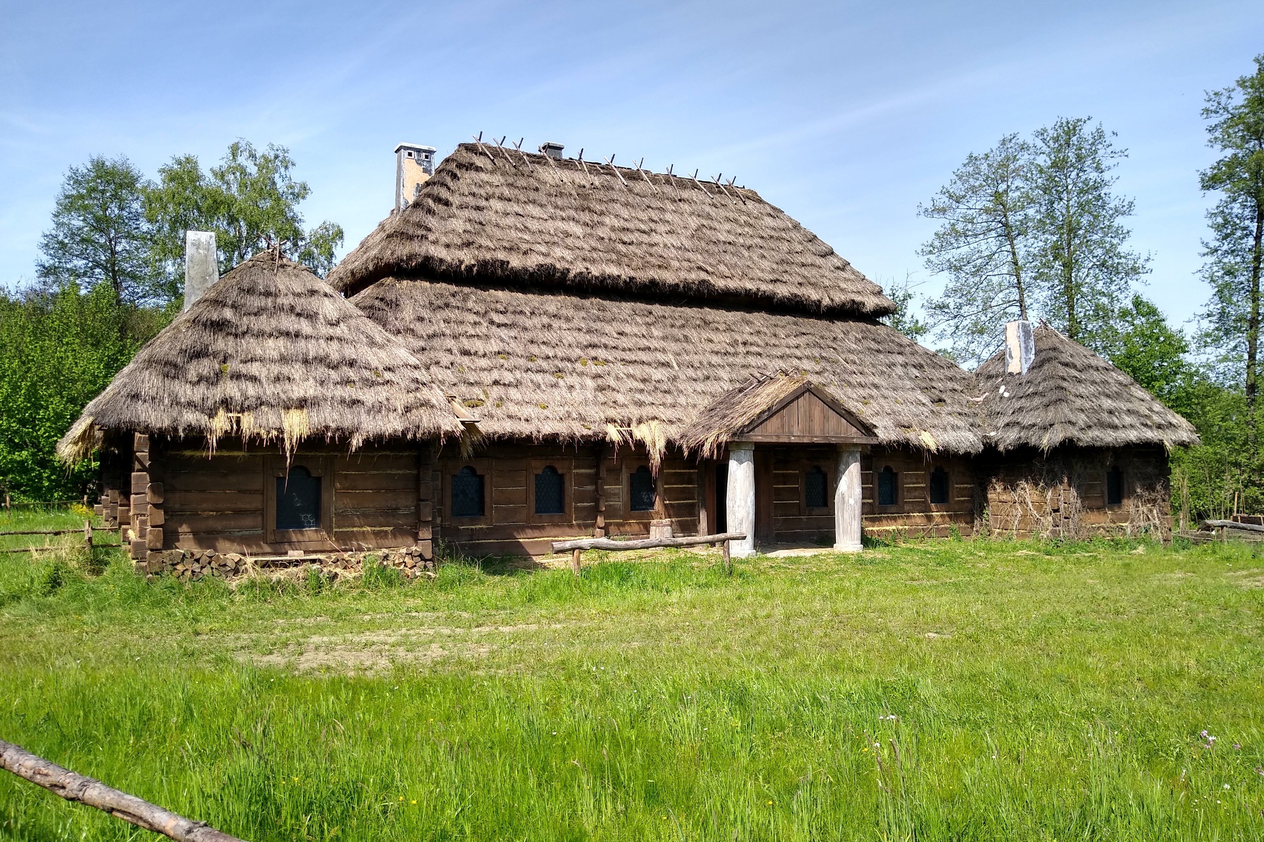 Kolbuszowa (Muzeum Kultury Ludowej) - dworek Jana Pawła Adamczewskiego.