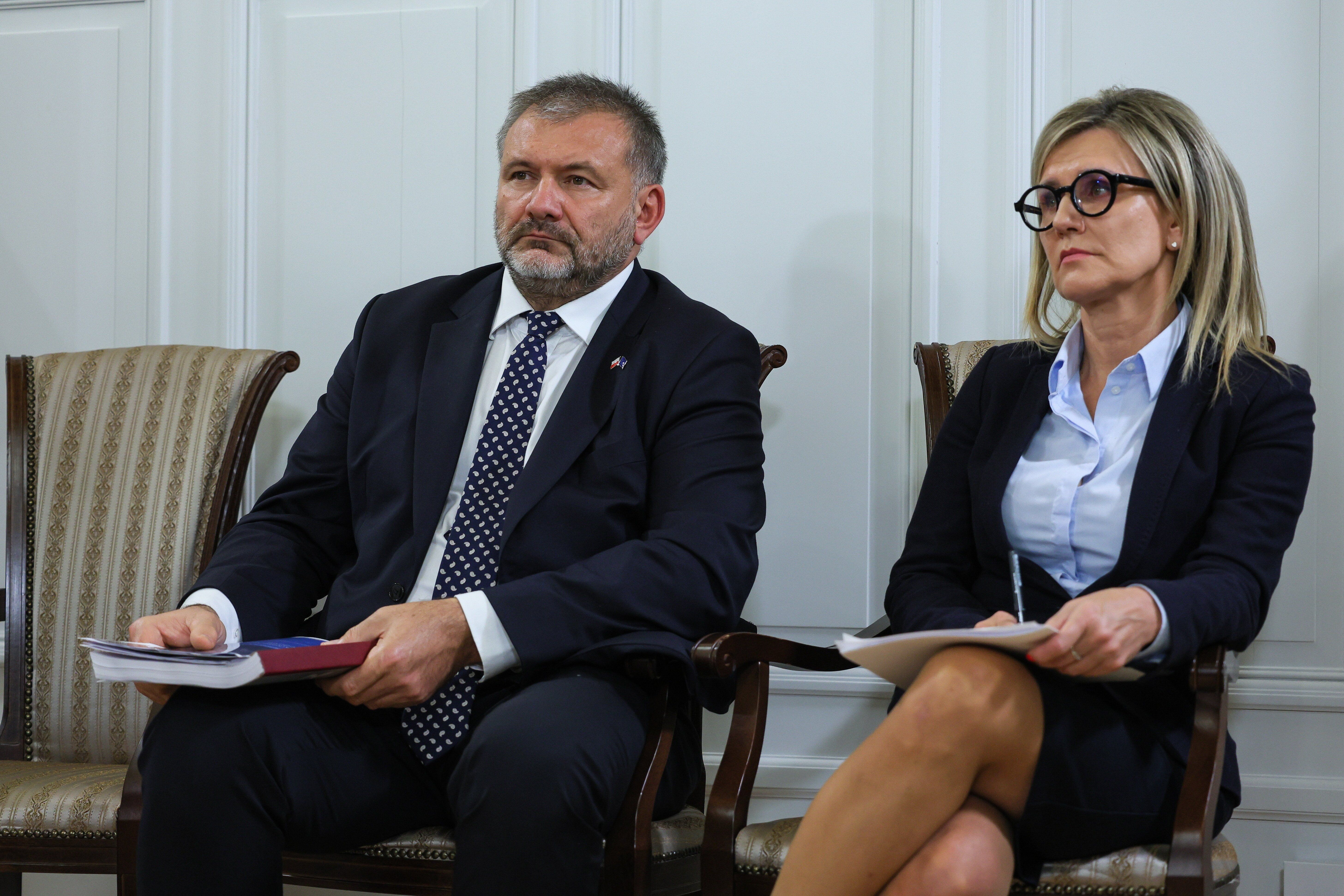 Waldemar Żurek, Ewa Wrzosek