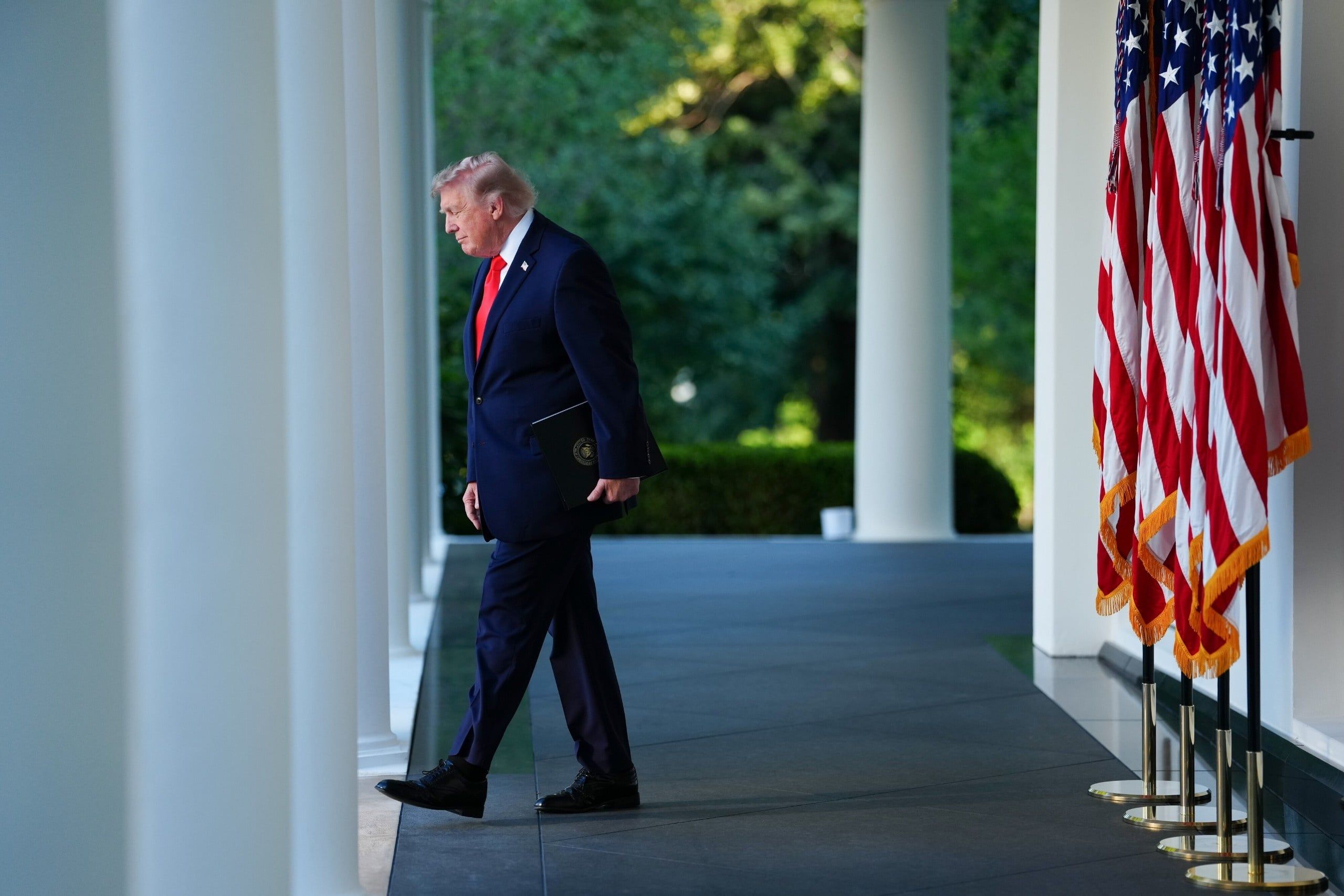 US President Trump seeks more aid for farmers