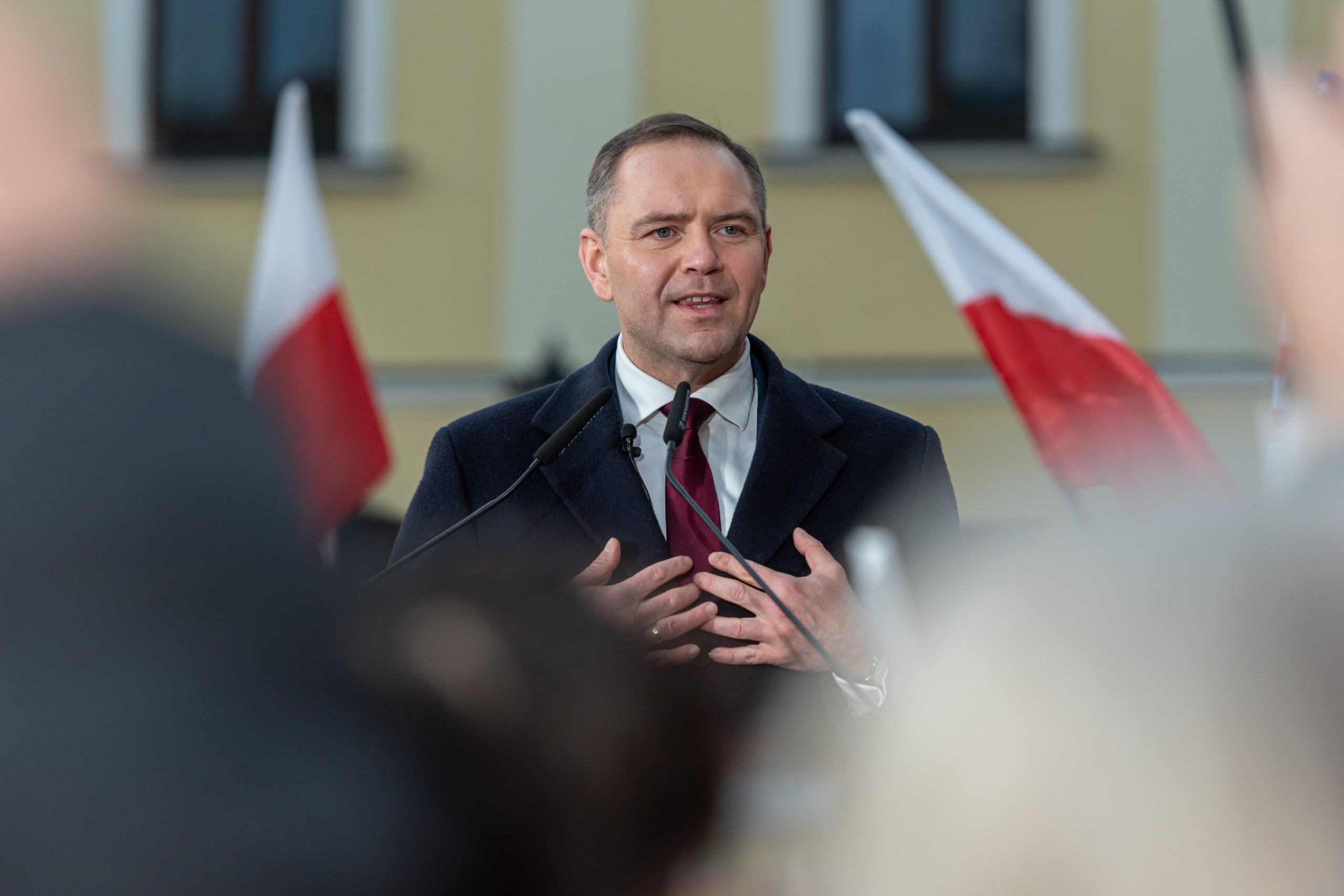 Sondaż CBOS. Polacy oceniają pracę prezydenta, sejmu i senatu.