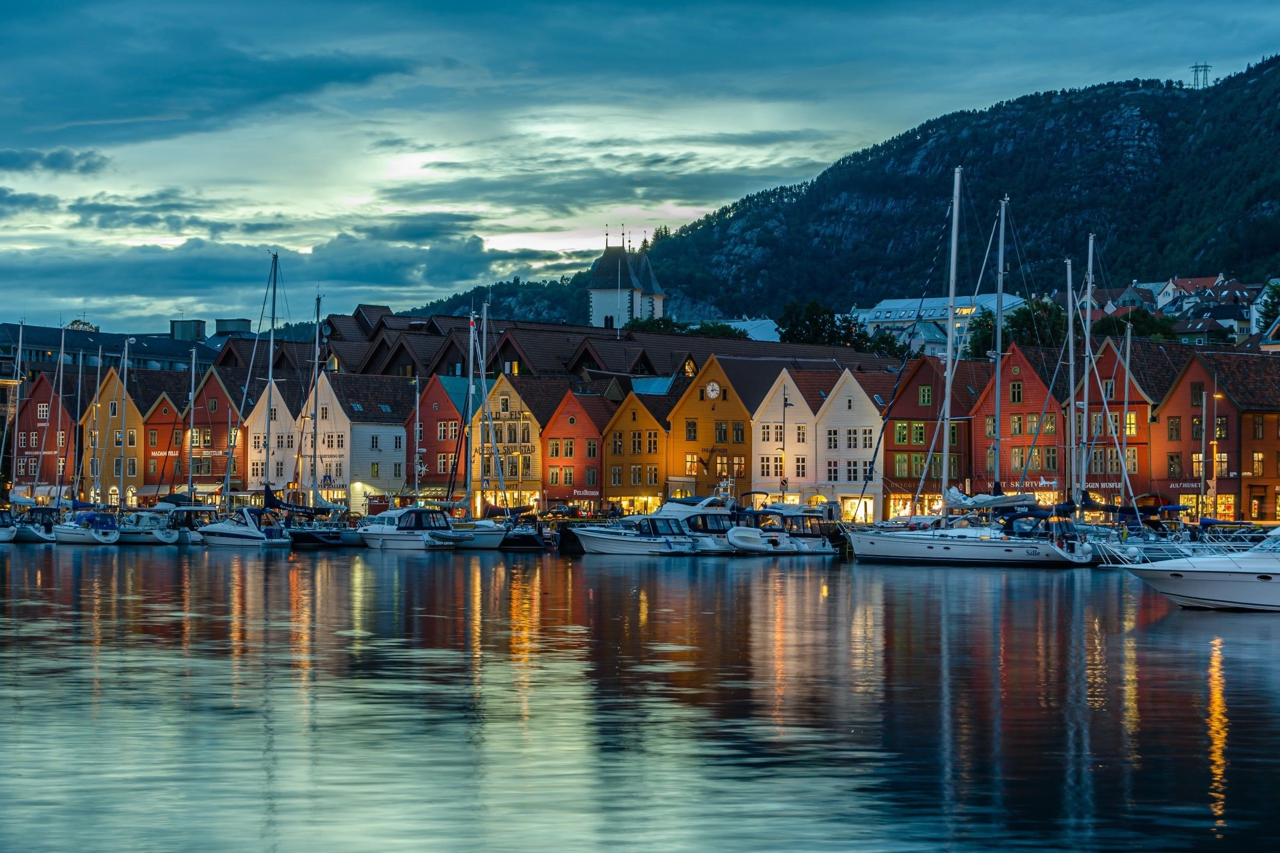 Bergen,,Norway,-,July,16,,2014:,View,Of,Vagen,Harbor