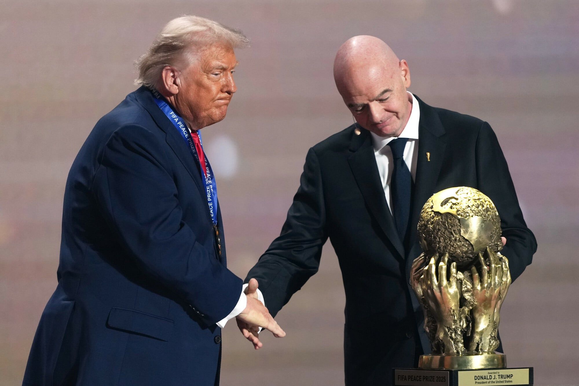 Trump wywołał piłkarski skandal. „Cały proces był bezczelny i arogancki”