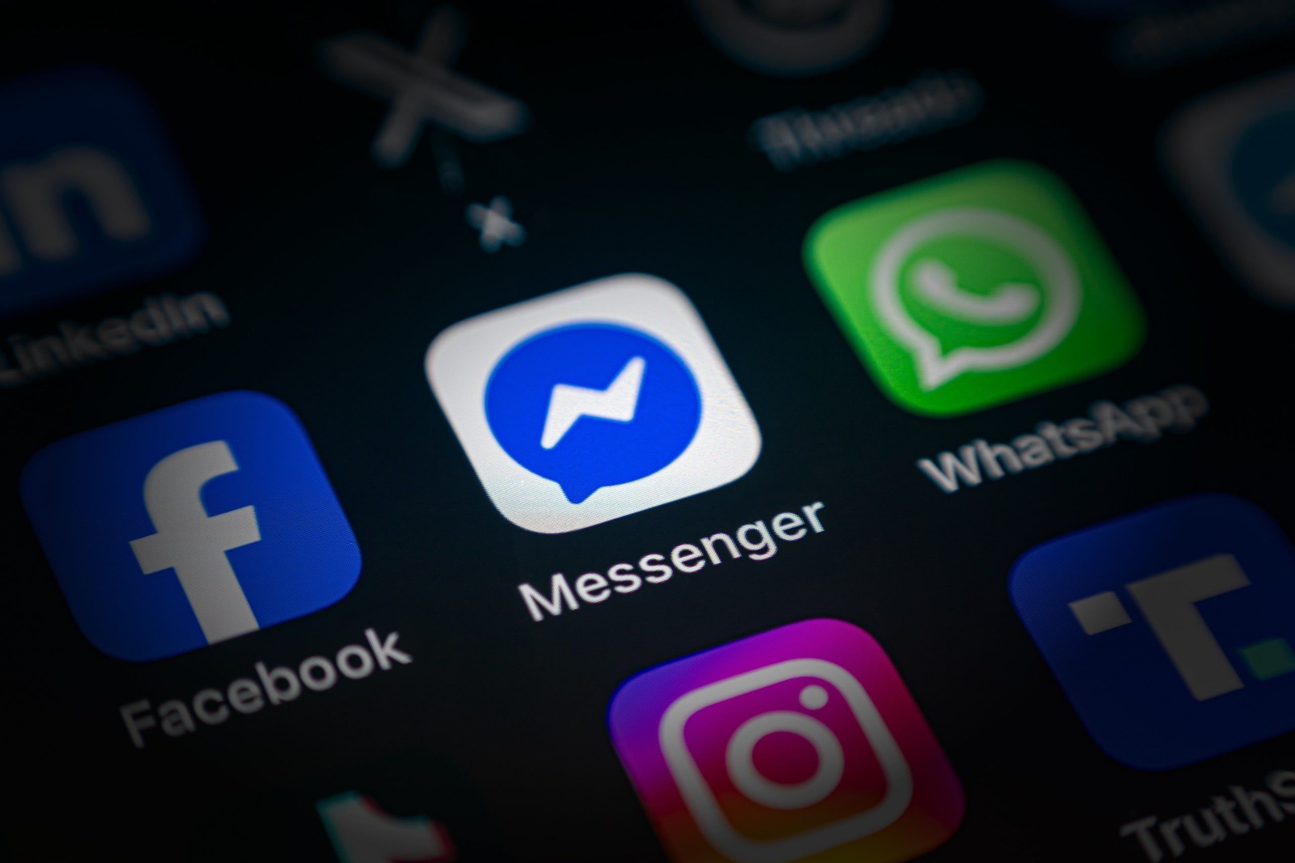 Antalya,,Turkey,-,June,5,,2025:,Messenger,App,Icon,Among