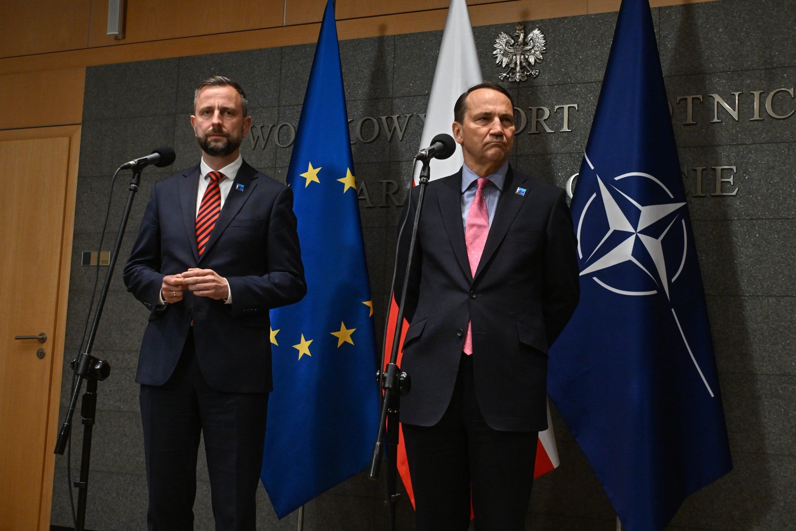 Władysław Kosiniak-Kamysz, Radosław Sikorski