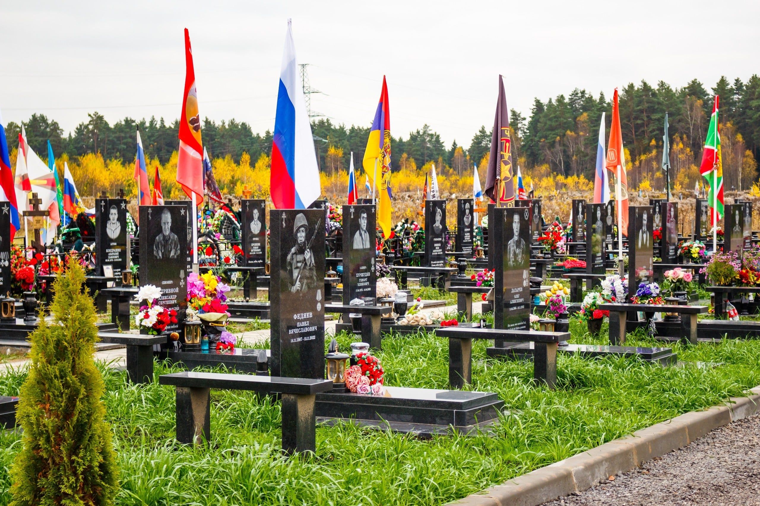Rows,Of,Russian,Soldiers',Graves,Of,Killed,In,The,War