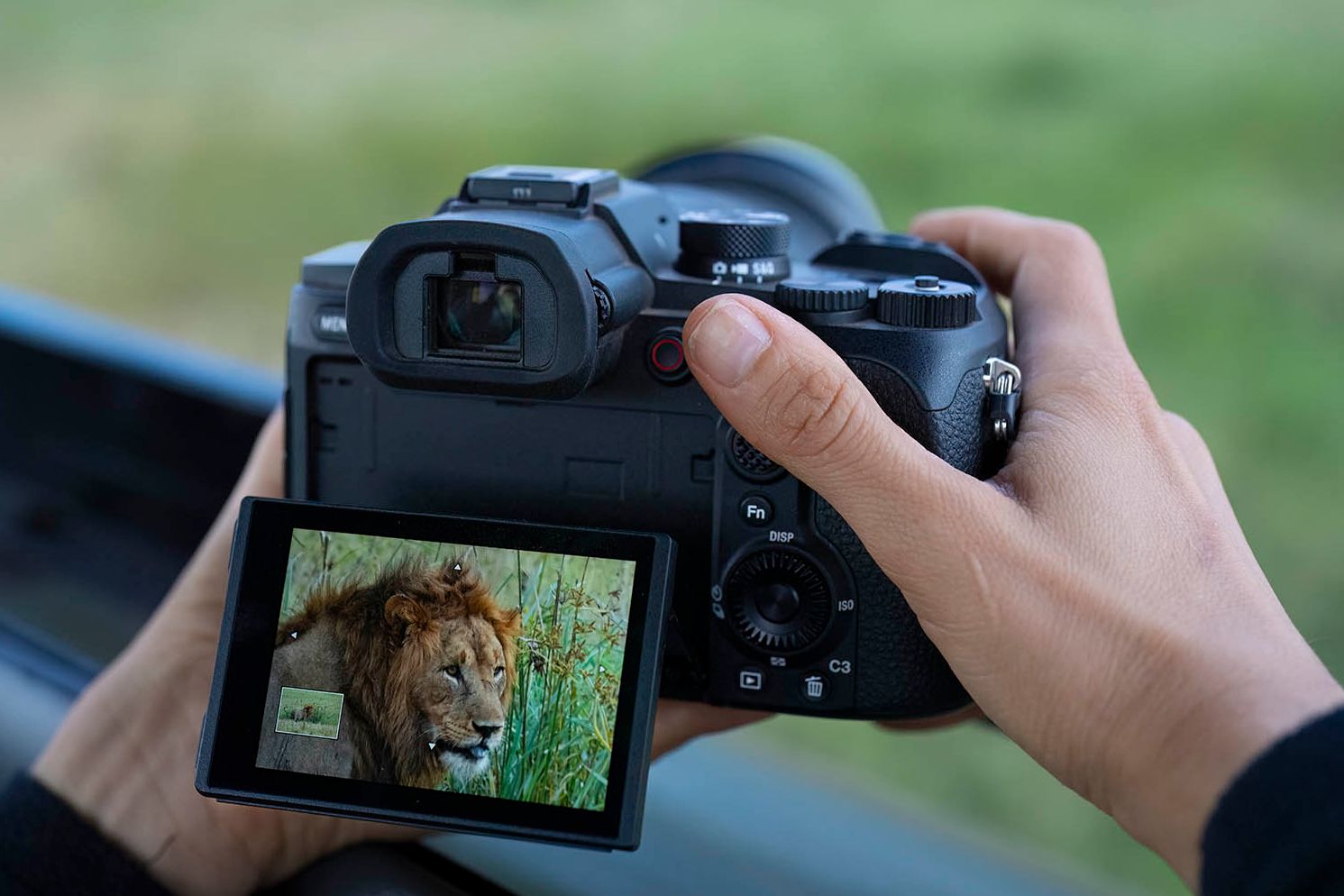 sony-rx10-v-1