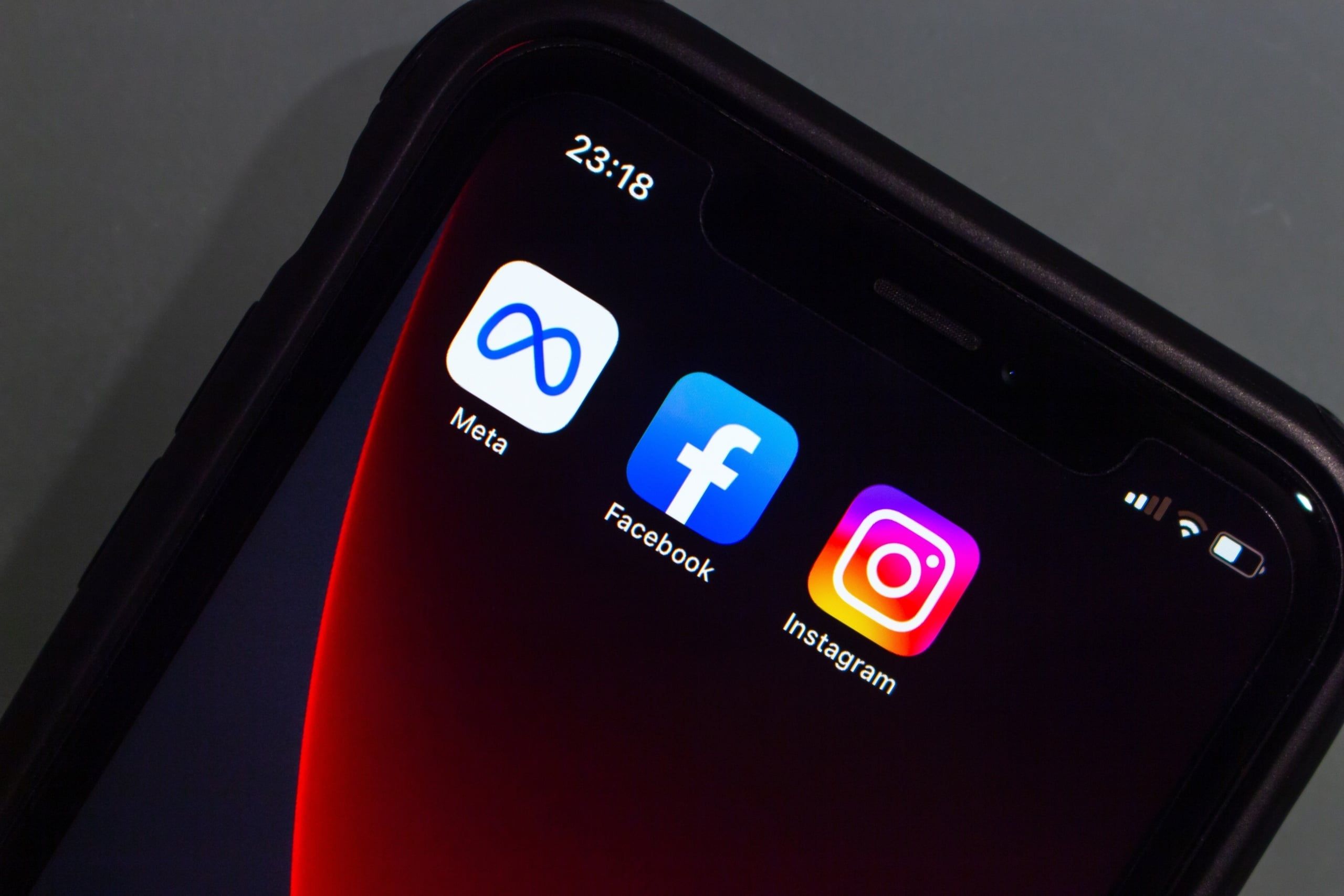 Meta, Facebook, Instagram