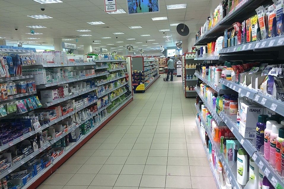 960px-rossmann_innen
