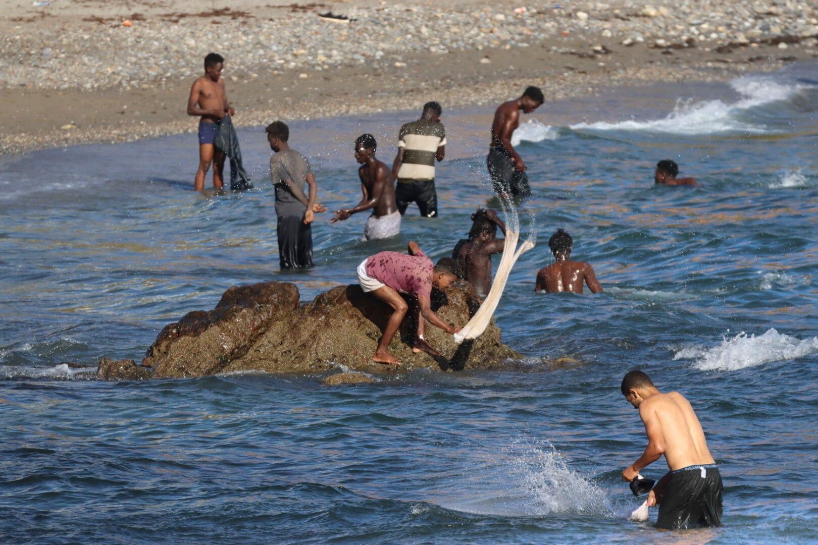 Migranci w Ceucie