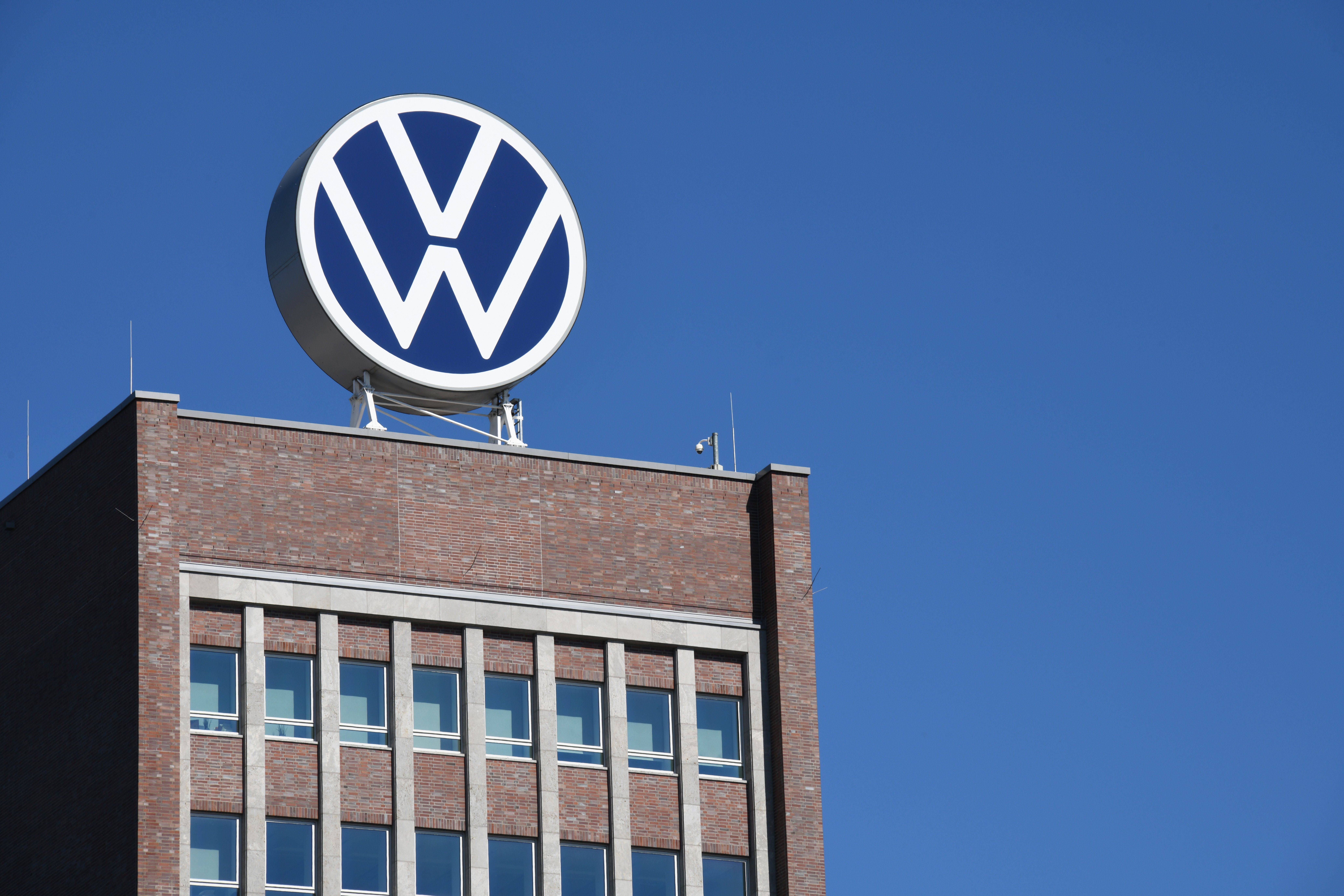 Najwięksi udziałowcy Volkswagena wzywają zarząd do szybszych działań ratunkowych dla koncernu