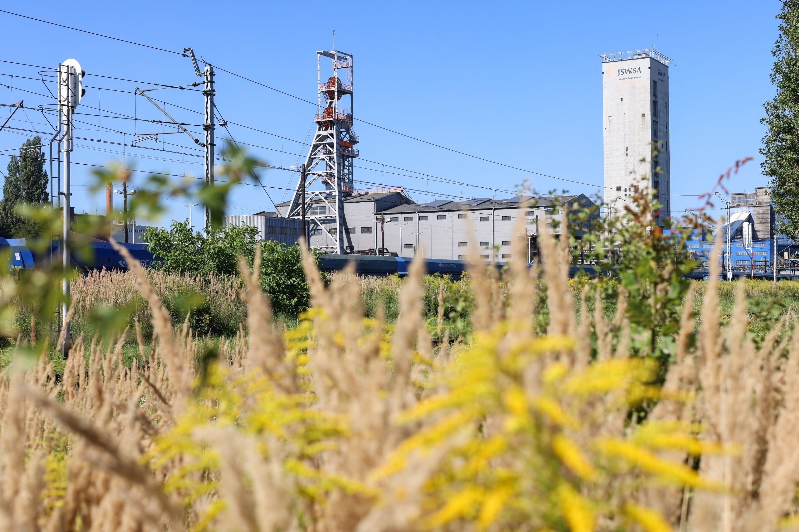 Górnicy z JSW obawiają się, że spółka pozbędzie się jednej z kopalń