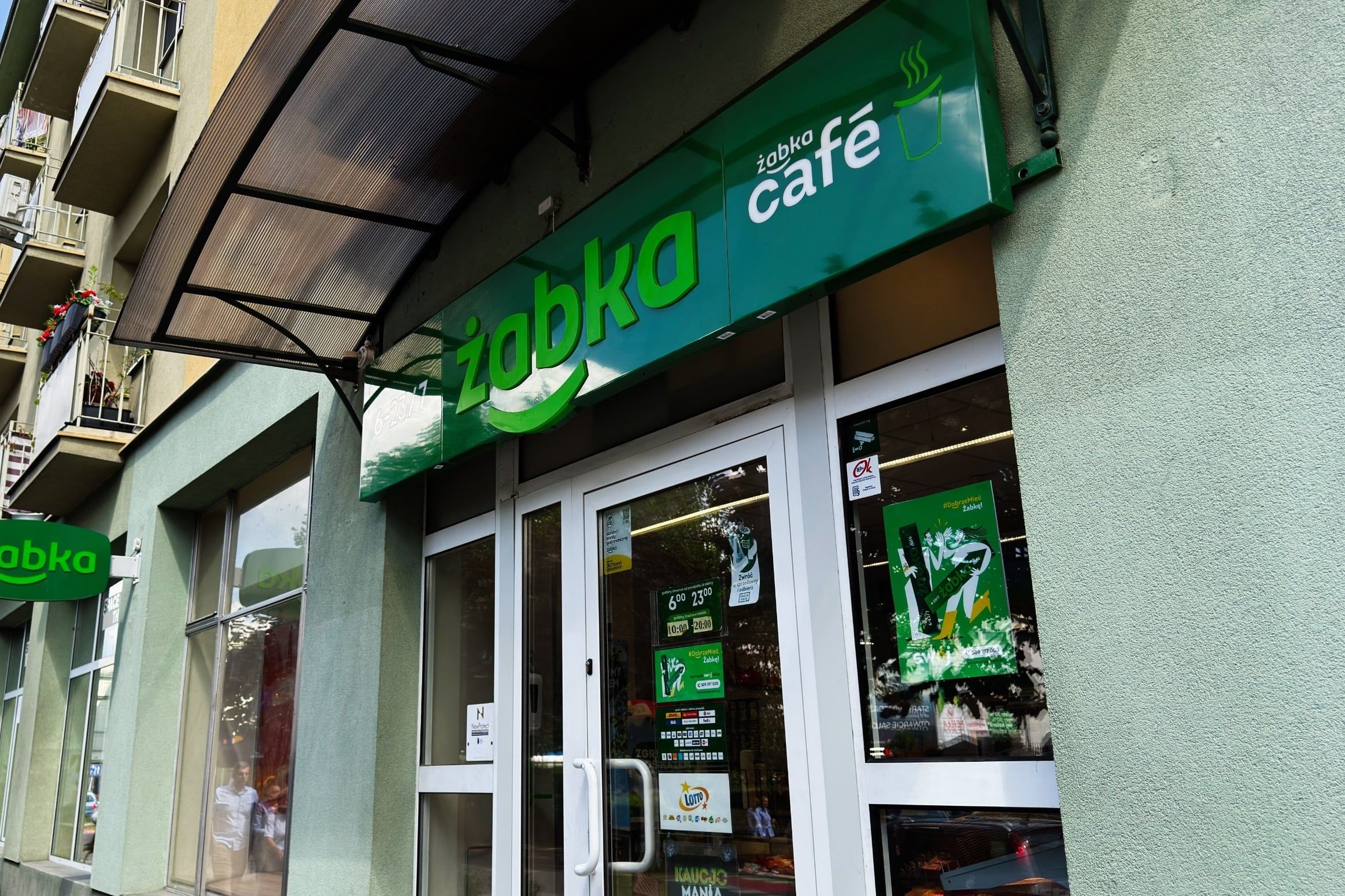 Przejęcie Żabki zbliża się wielkimi krokami
