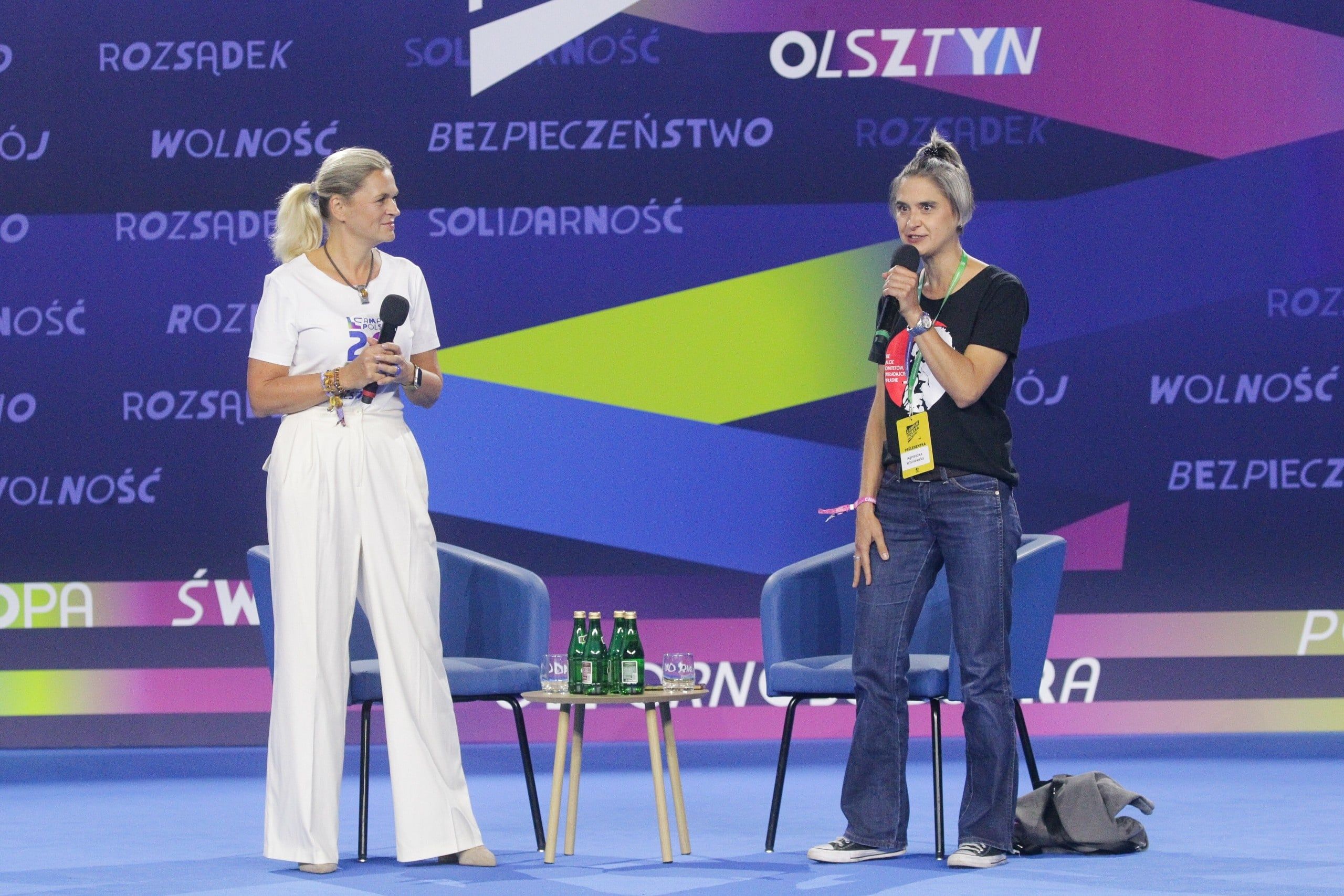 Barbara Nowacka, Agnieszka Wiśniewska