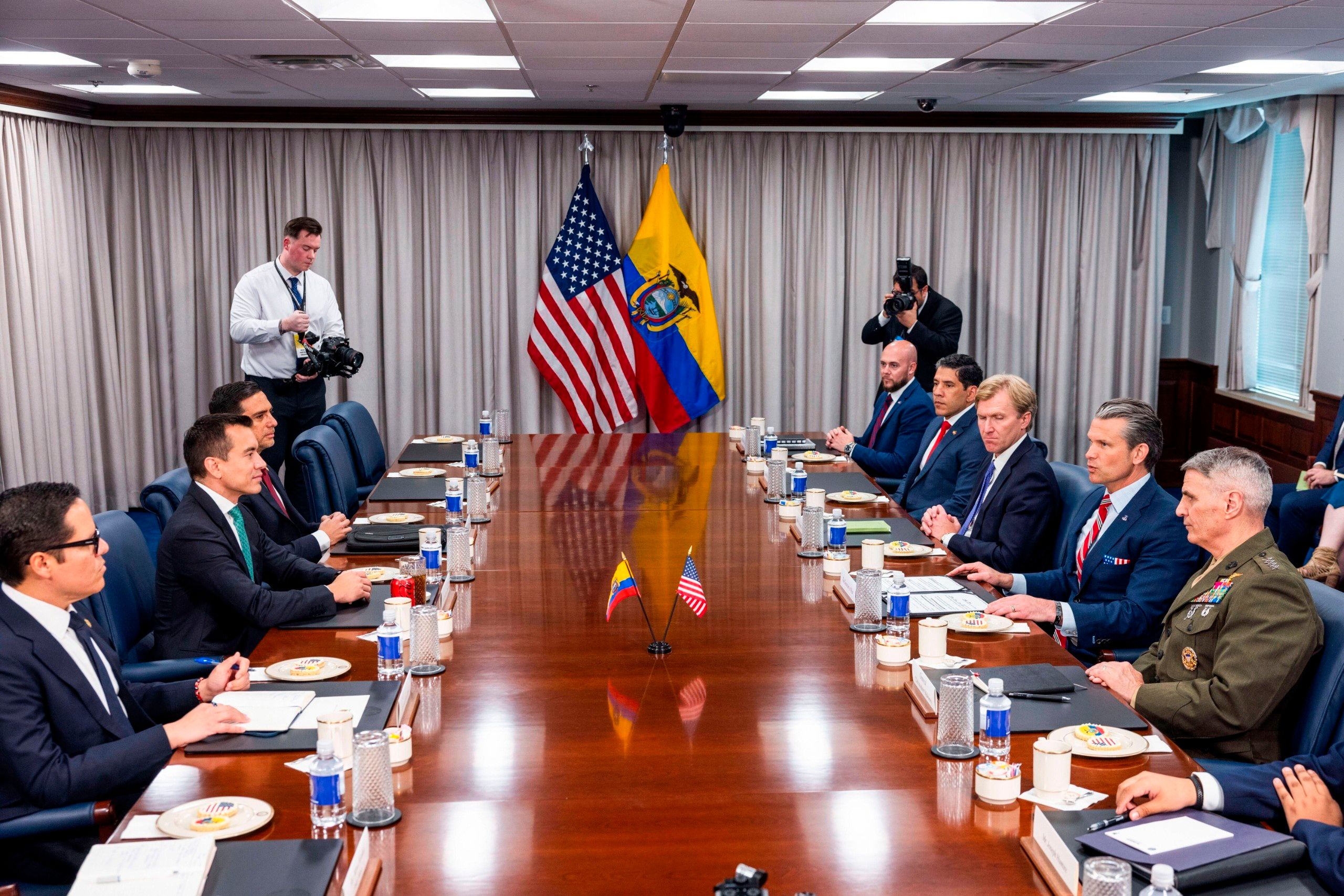 US Defense Secretary Hegseth welcomes Ecuadorian President Noboa to Pentagon