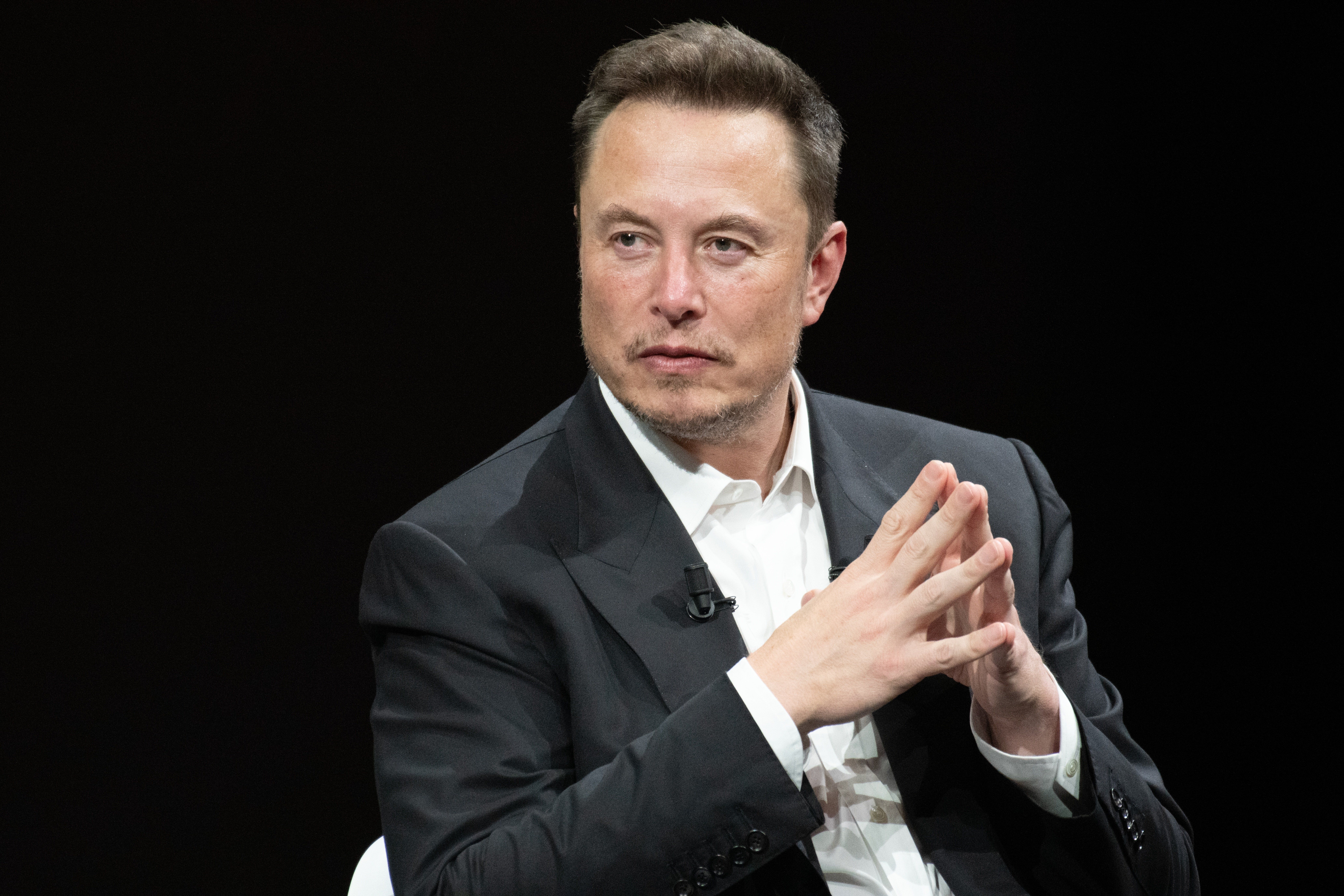 Elon Musk uderza w UE. Sprzeciwia się unijnym regulacjom