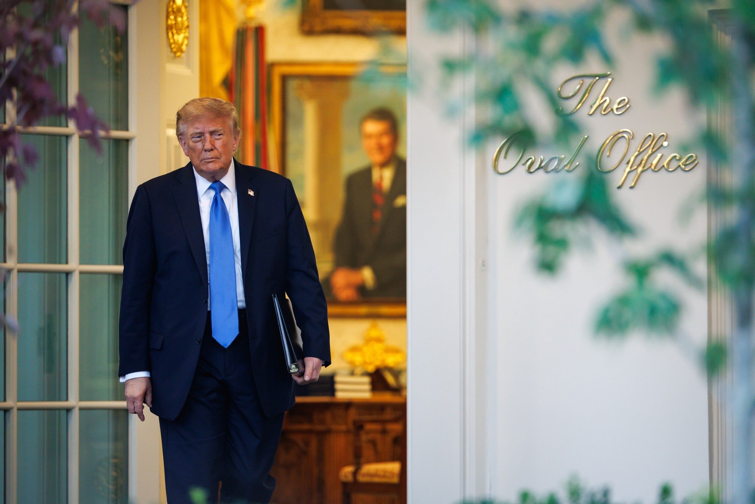 Trump hosts End of Summer BBQ for Republican lawmakers at White House