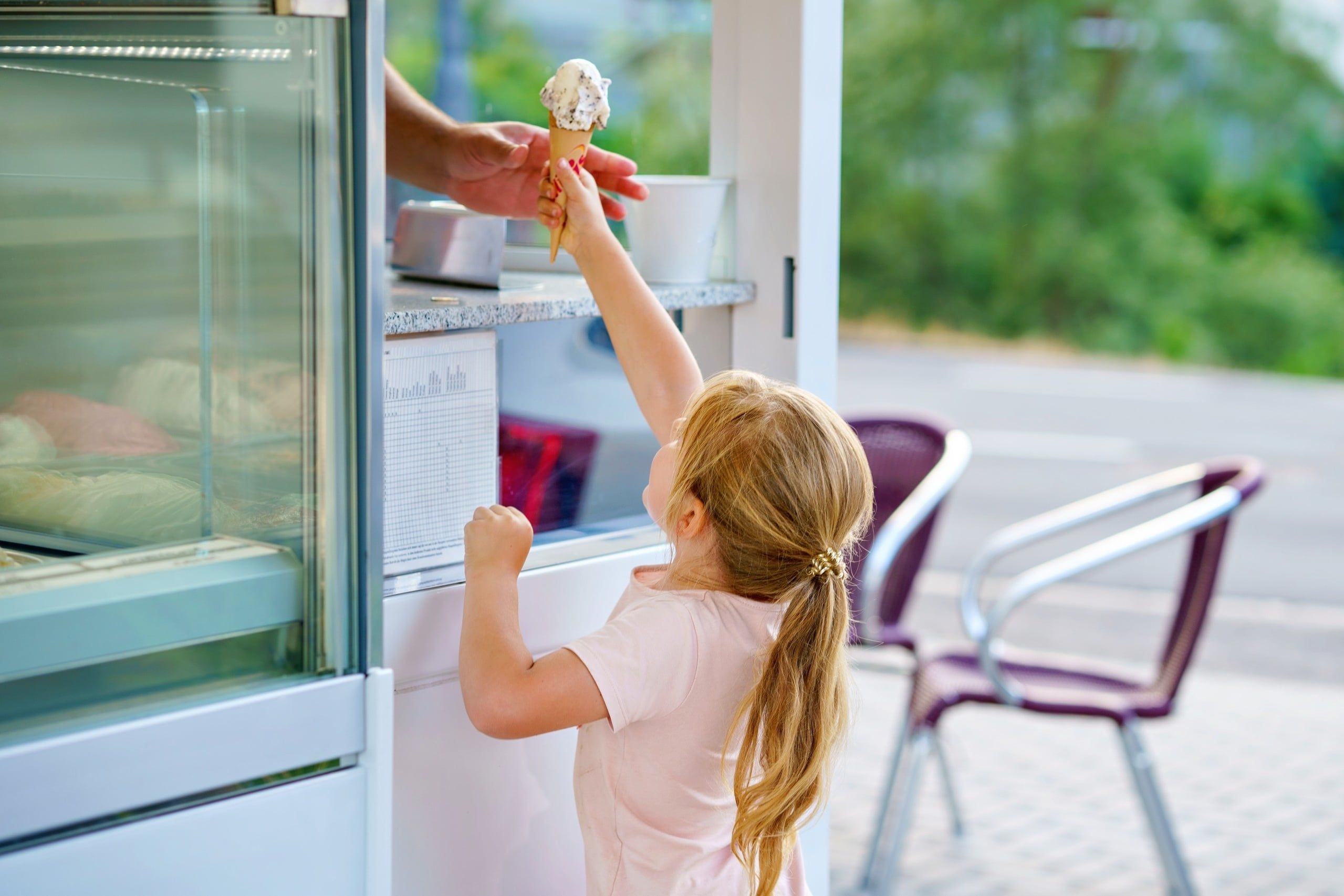 Sanepid sprawdził lody sprzedawane pod popularną franczyzą. „Nieprawidłowości”