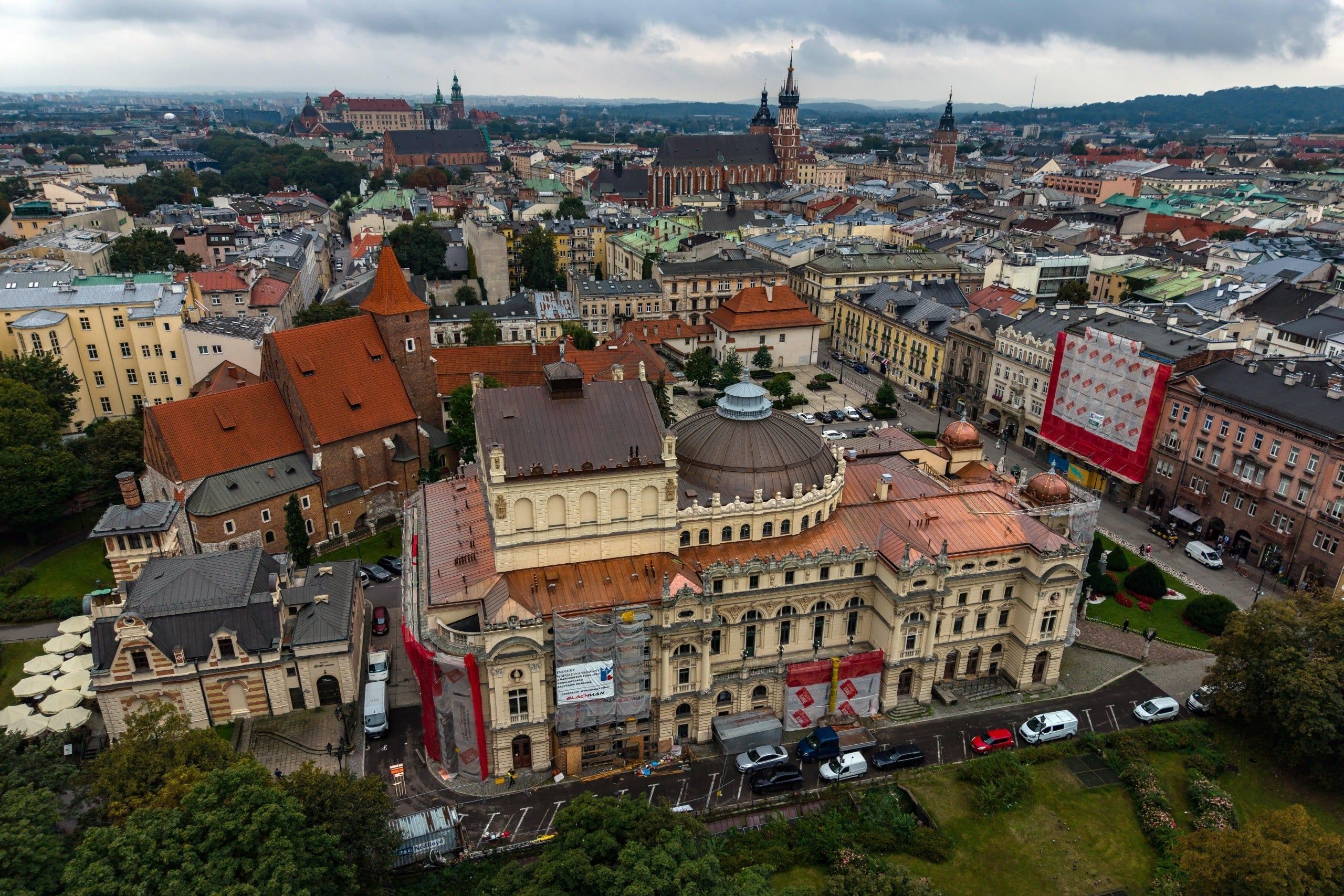 Wybory w Krakowie. Według sondażu druga tura niemal pewna