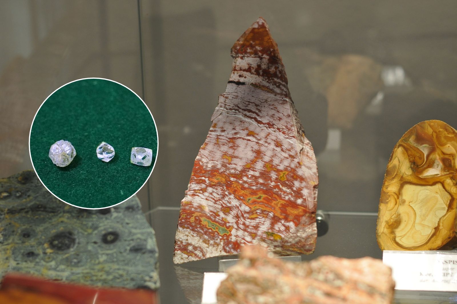 Przemycone diamenty z RPA trafiły do wrocławskiego muzeum. Można je zobaczyć