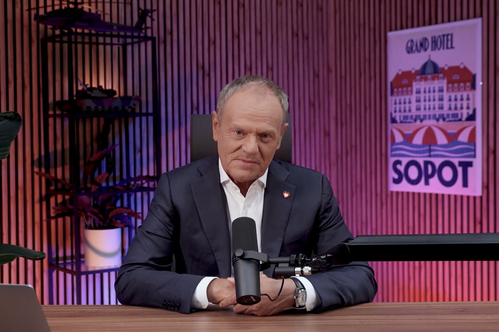 45 wet prezydenta Nawrockiego. Premier mówi o kosztach, padła kwota