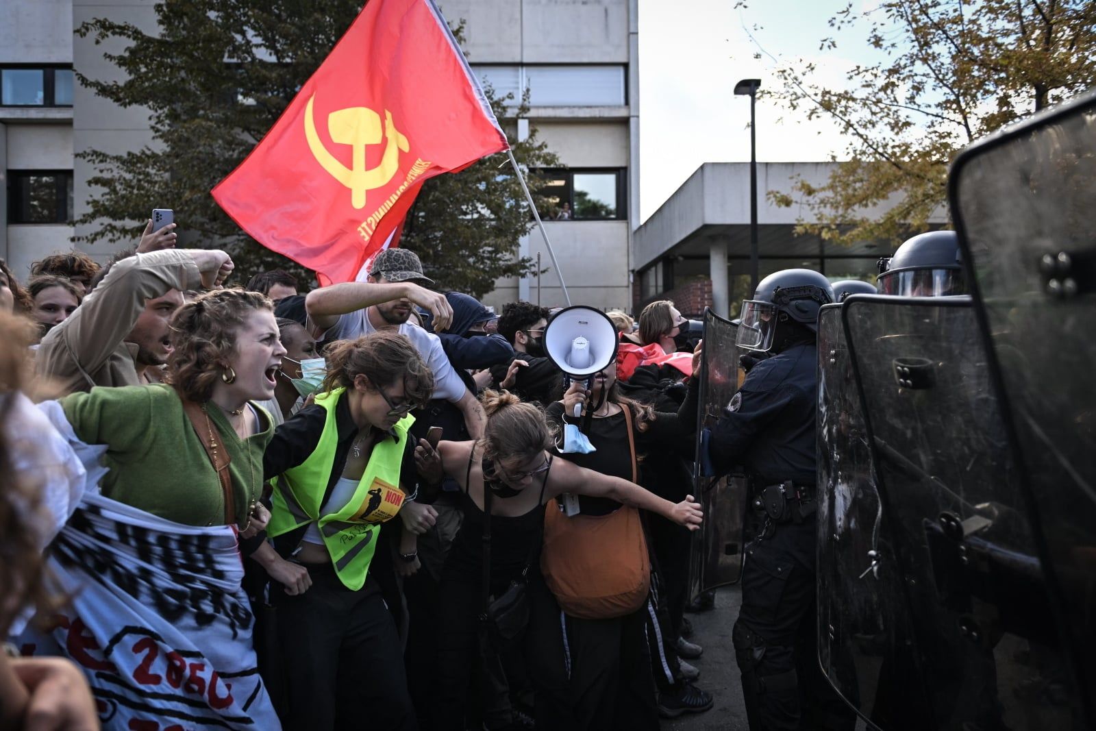 Protesty w szkołach we Francji. Tysiąc zablokowanych liceów