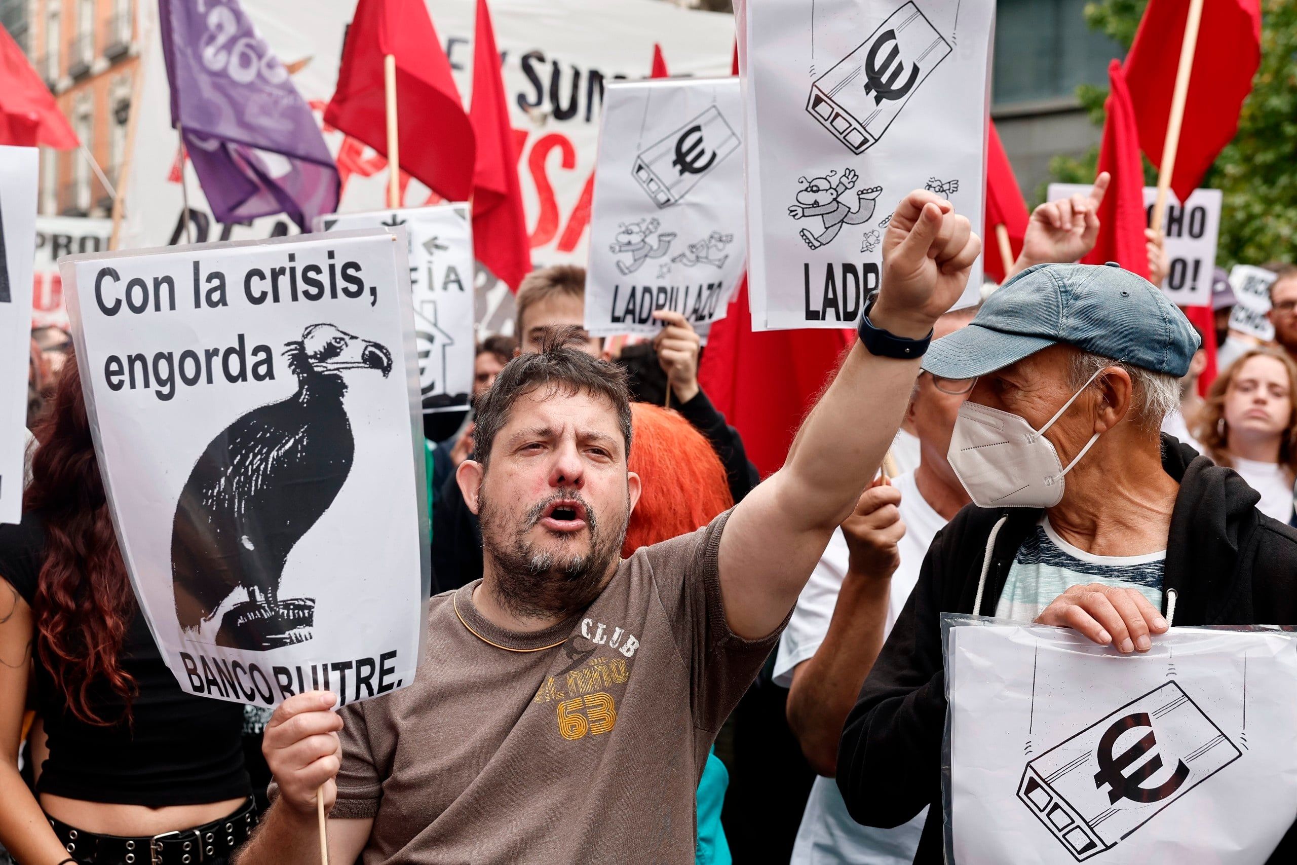 Housing crisis protests continue in Spain