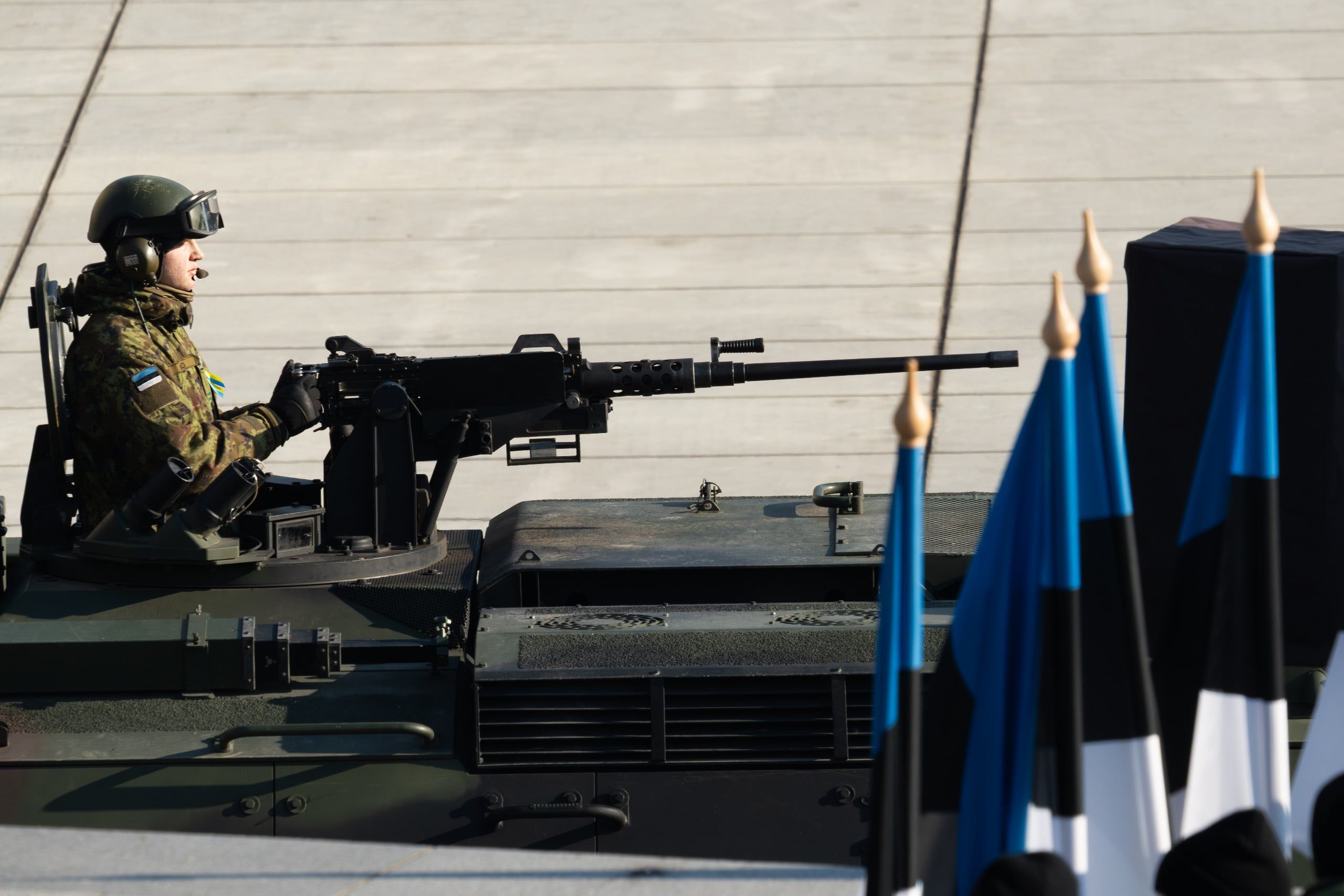 Estonia,Tallinn,February,24,,2025.,A,Soldier,With,A,Browning