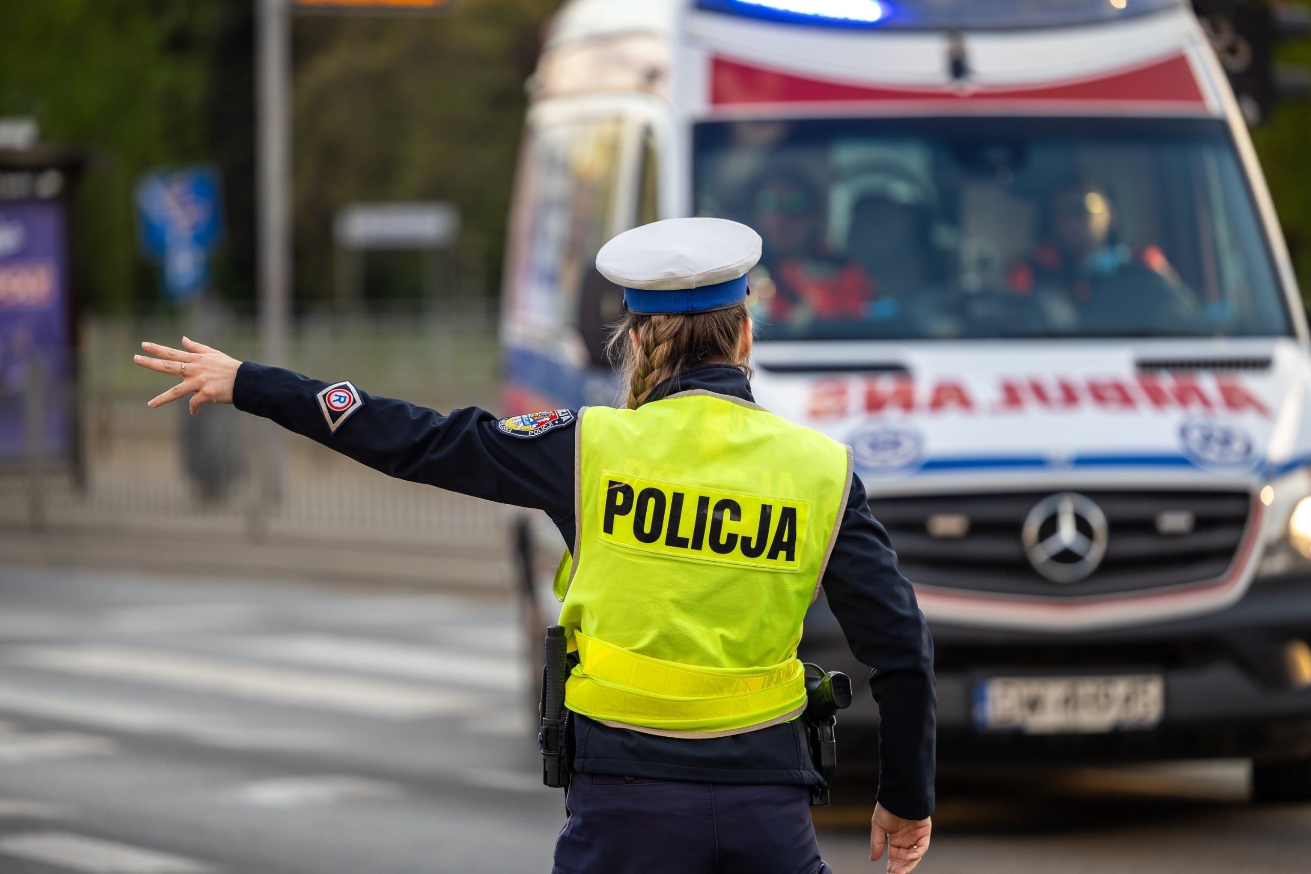 Sroka składa wniosek do komisji etyki ws. słów Mentzena o policjantkach