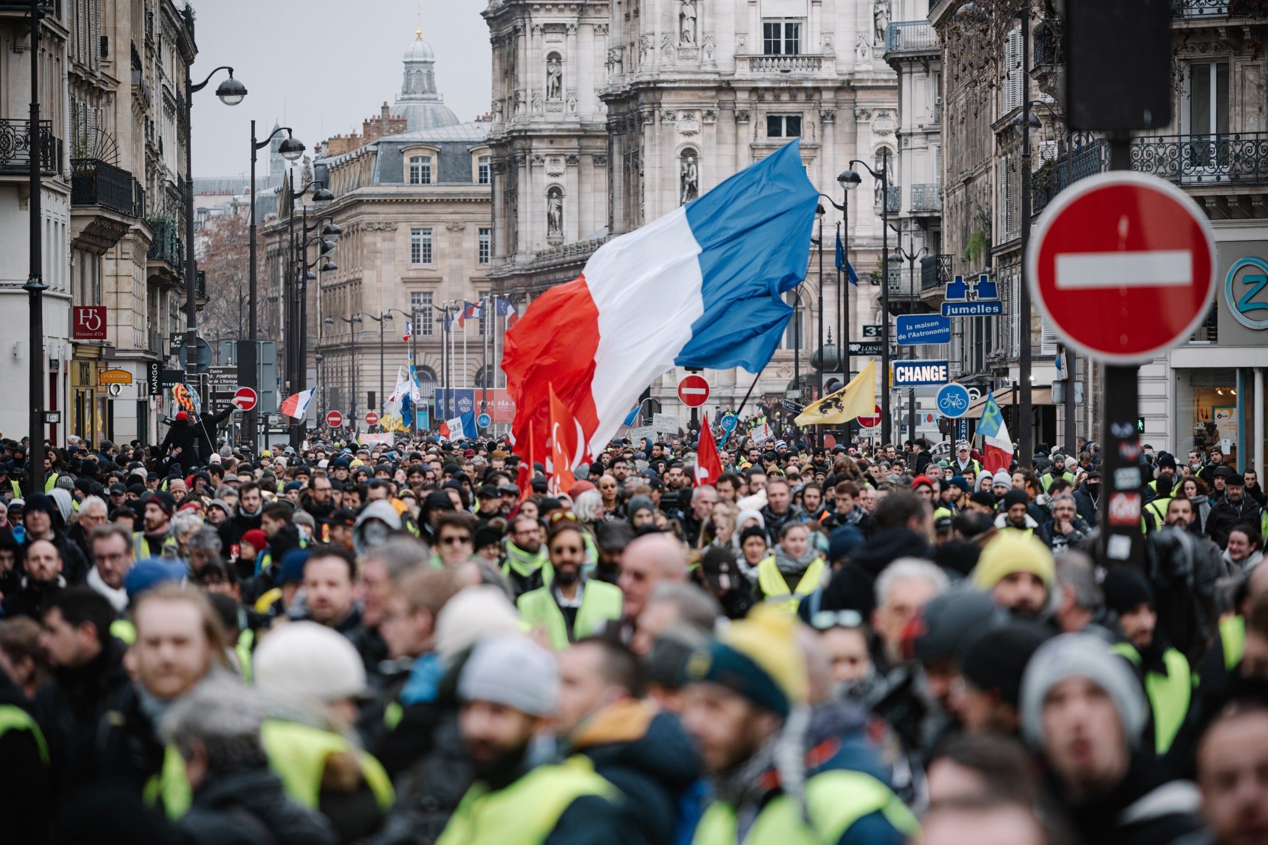 Paris,,France,-,January,12,,2019:,A,Large,Crowd,Of