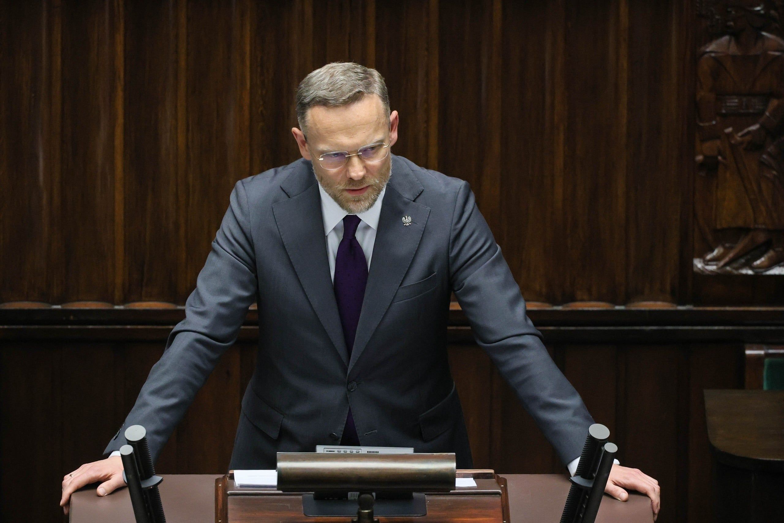 Bogucki uderza w Tuska. „Zarzucić polityczne teatry i zacząć współpracować”