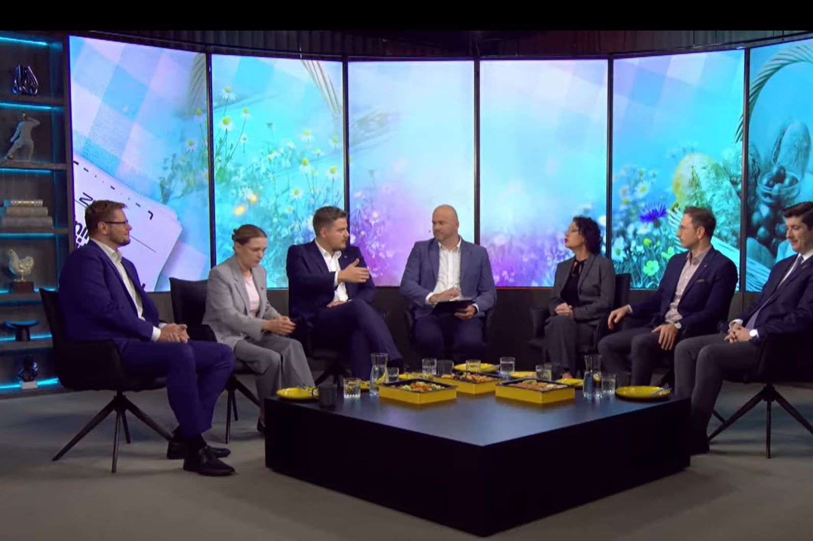 tygodnik-polityczny-kanal-zero